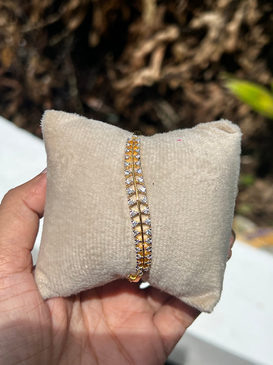 Premium daimond replica openable bracelet product code B76