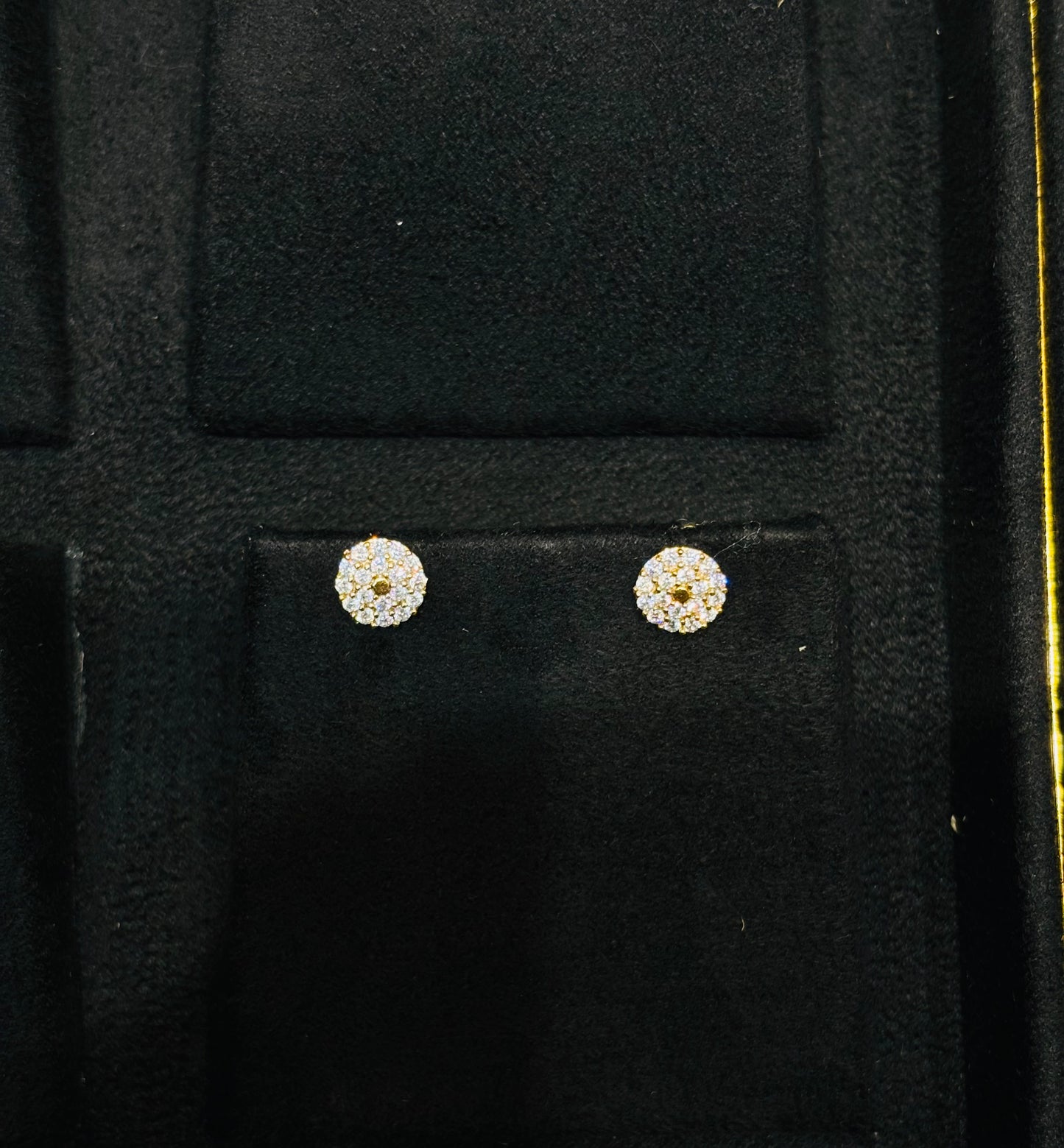 Premium gold plated ad daily wear screw back second studs/small studs product code E66