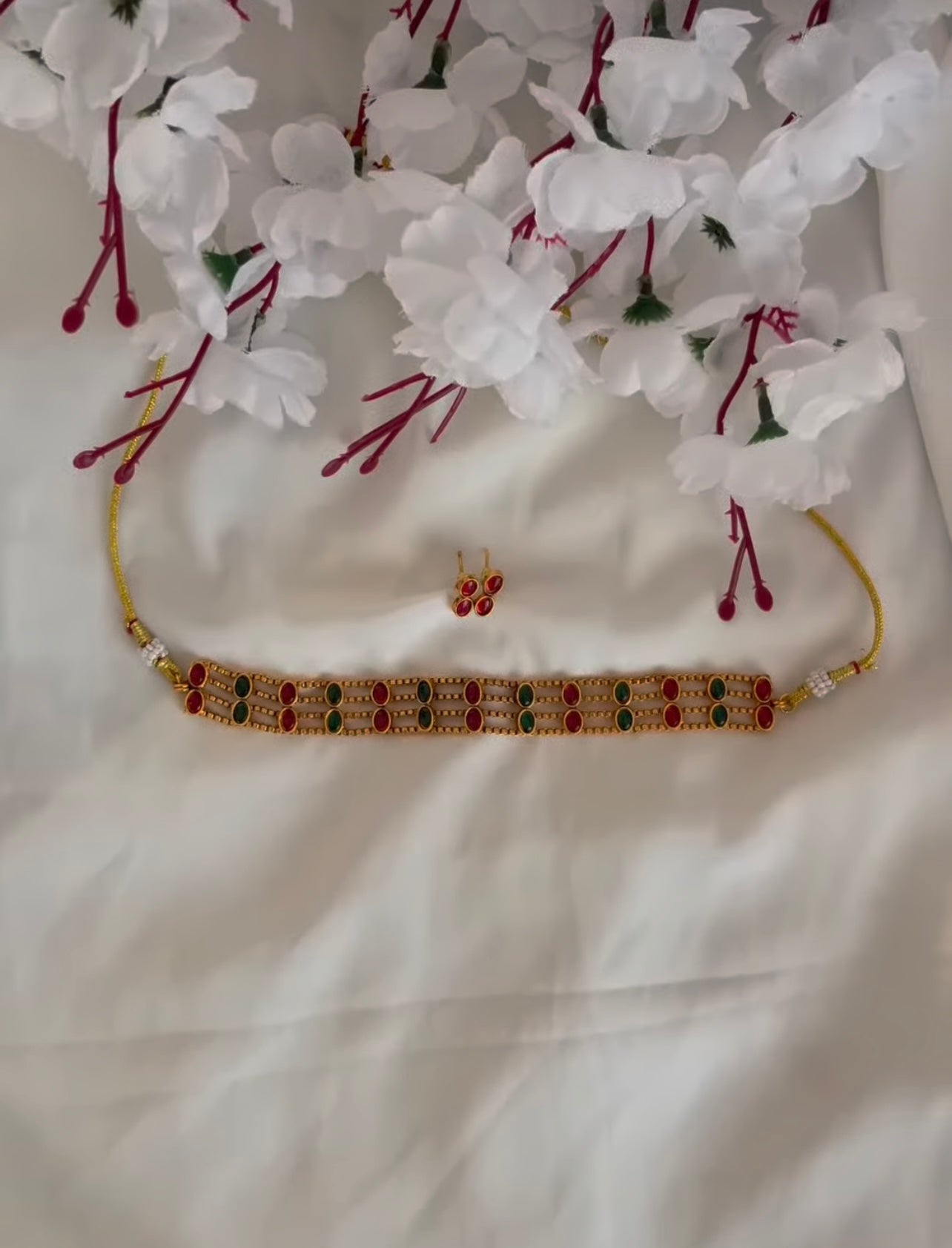 Budget friendly kemp stone choker set product code 33