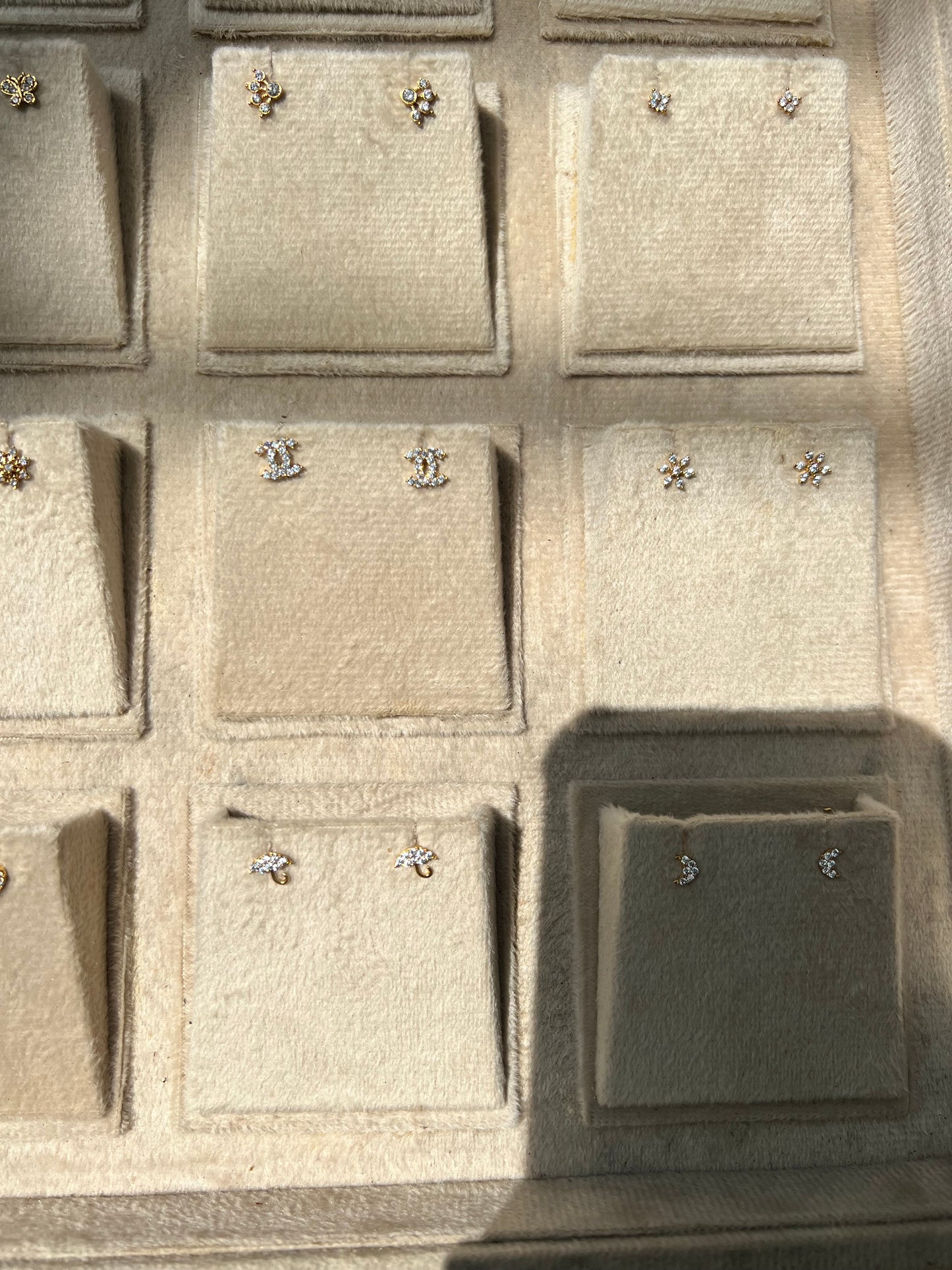 Premium daily wear anti tarnish screw back second stud /nosepin/ kids stud