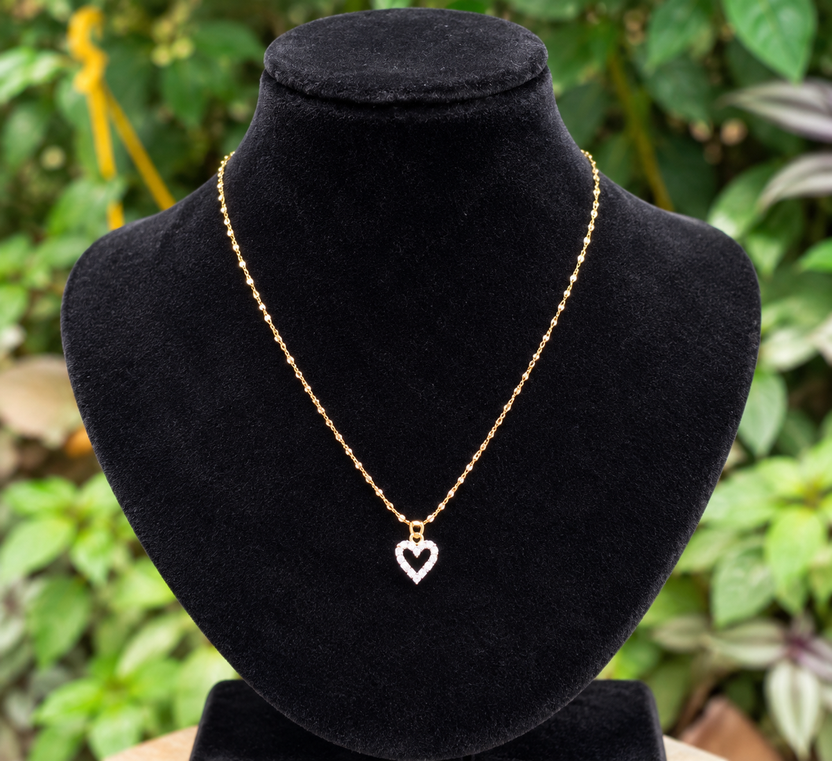 Premium stainless steel anti tarnish heart ad necklace product code AT32