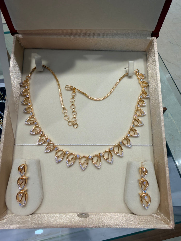 Premium diamond finish Bridal necklace set product code D439