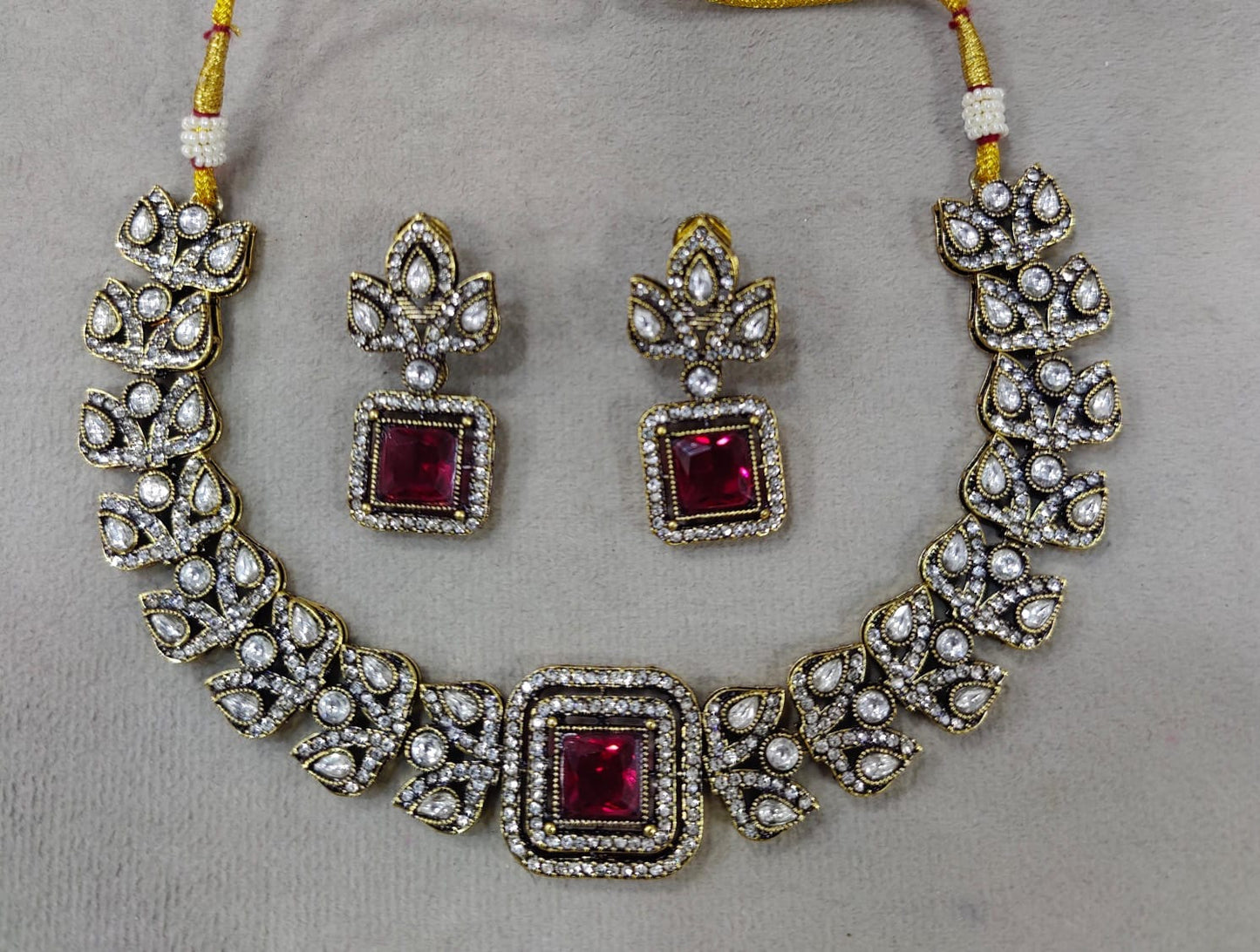 Designer polki Kundan necklace product code 1011