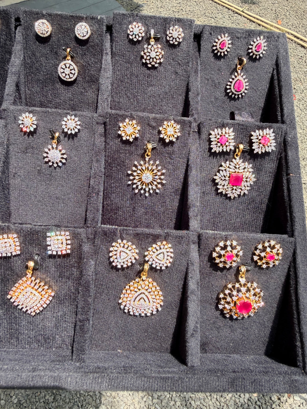 Premium party wear pendant set product code D415