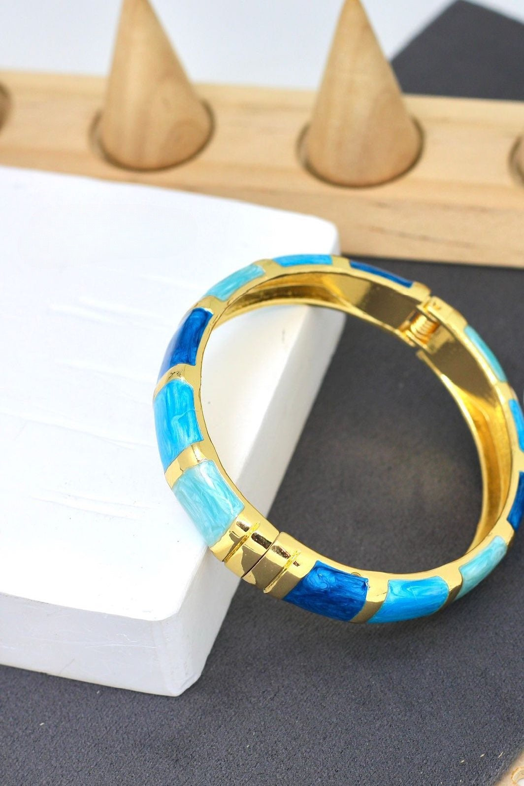 Premium statement vintage enamel gold plated bangle bracelet