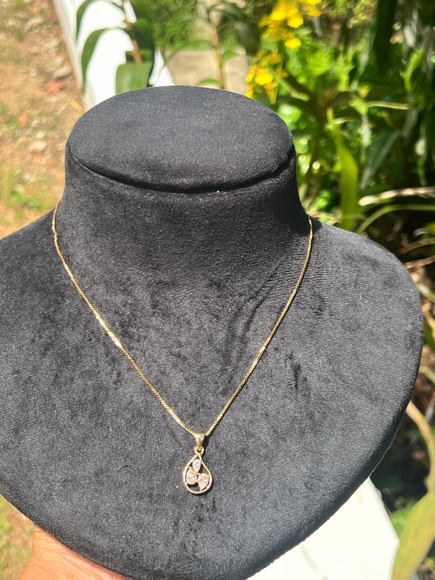 Premium beautiful simple gold plated box chain with cute pendant product code N345