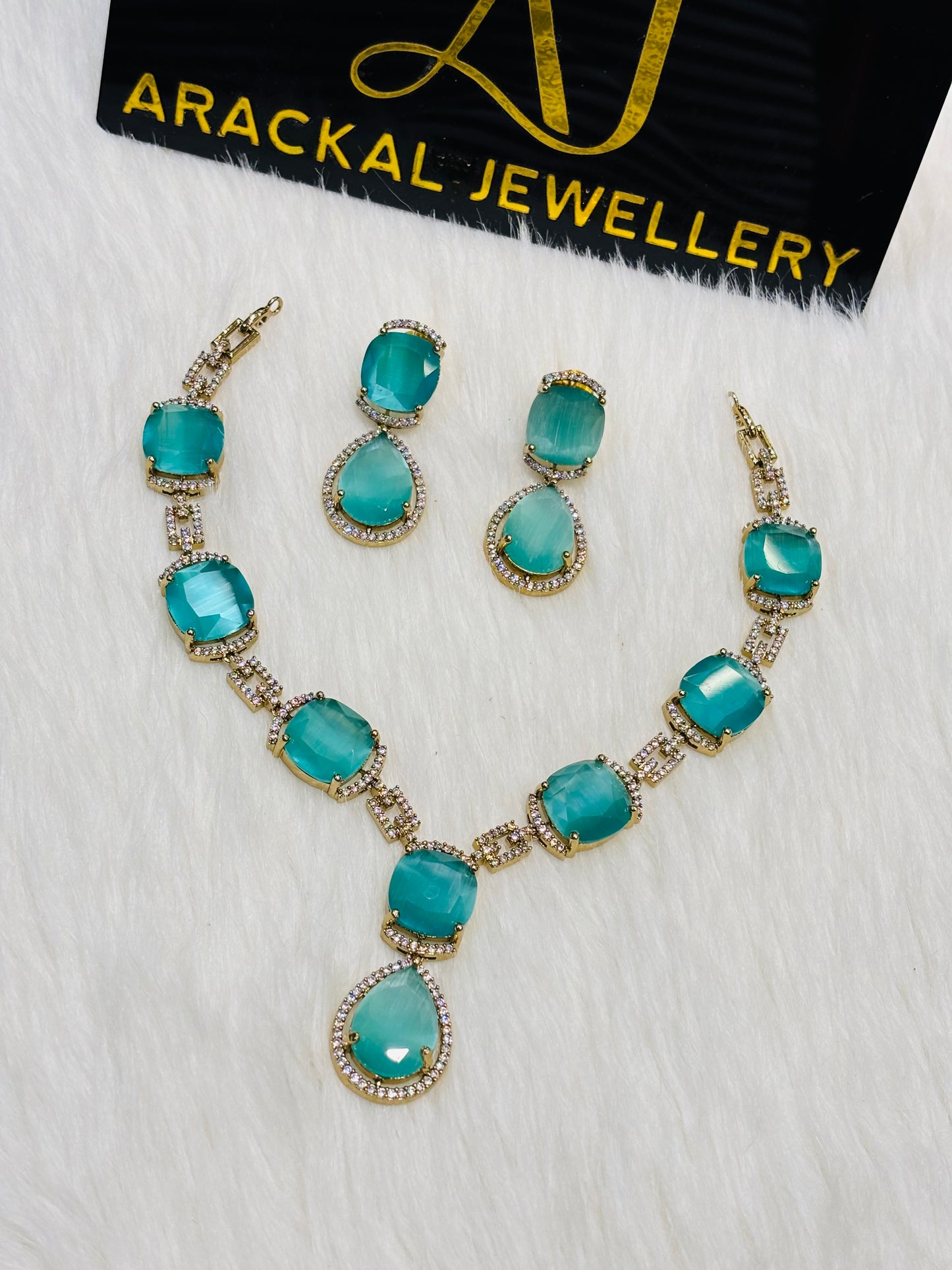 Premium quality Victorian polish bridal necklace product code N242