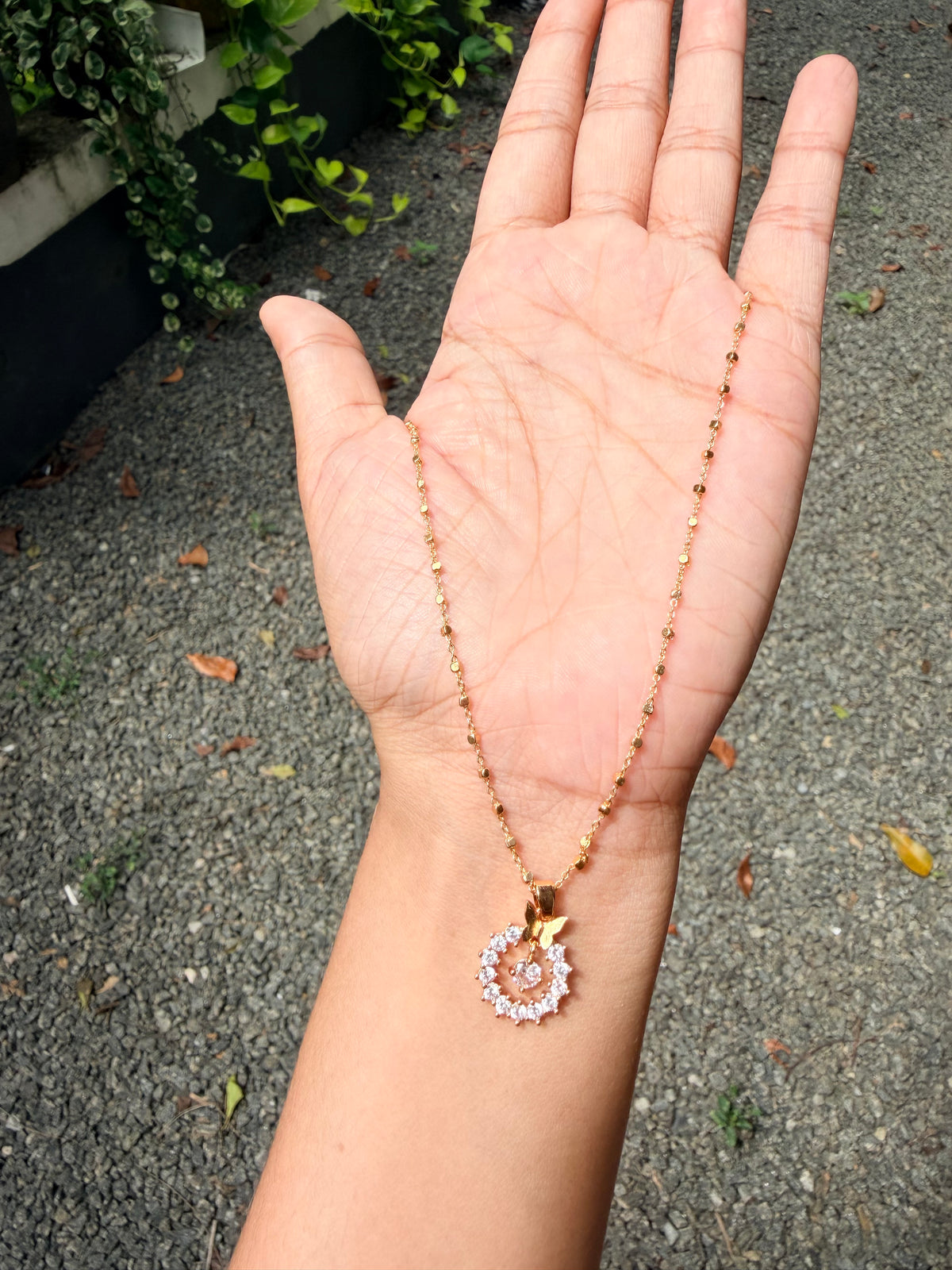 Premium gold plated daily wear Pendant with chain product code G184