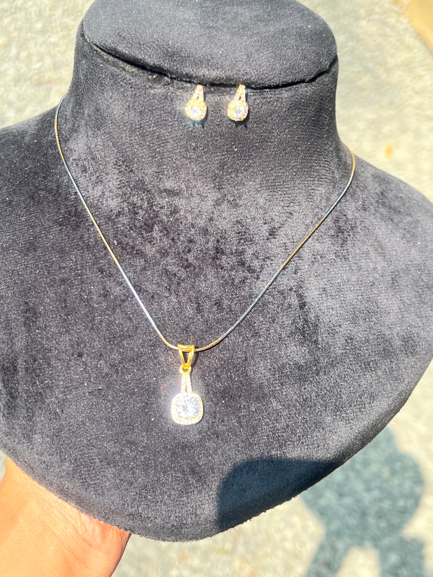 Premium daily wear gold plated pendant set with twotone chain product code D139