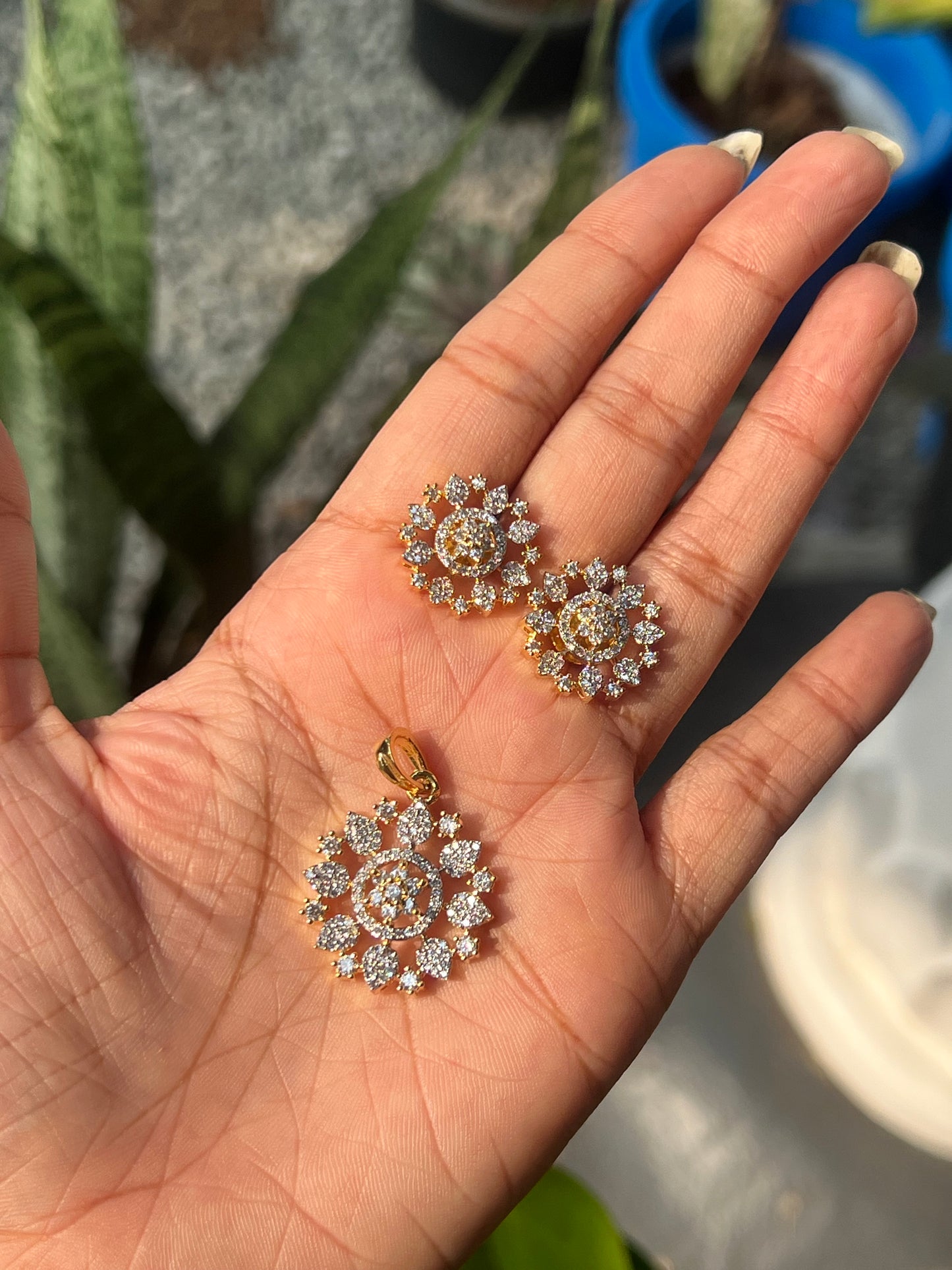 Premium party wear diamond replica pendant set product code D118