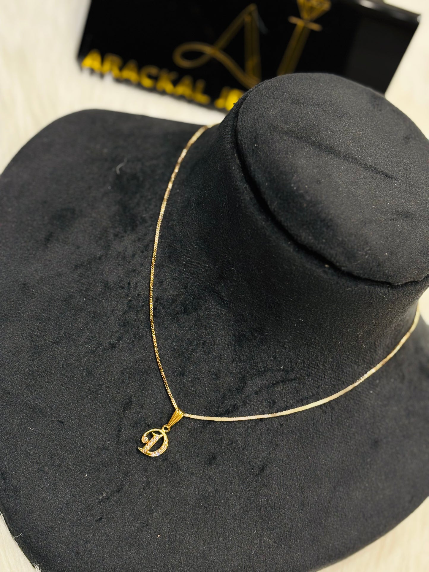 Premium daily wear anti tarnish gold plated ad stone pendant with chain set product code N390