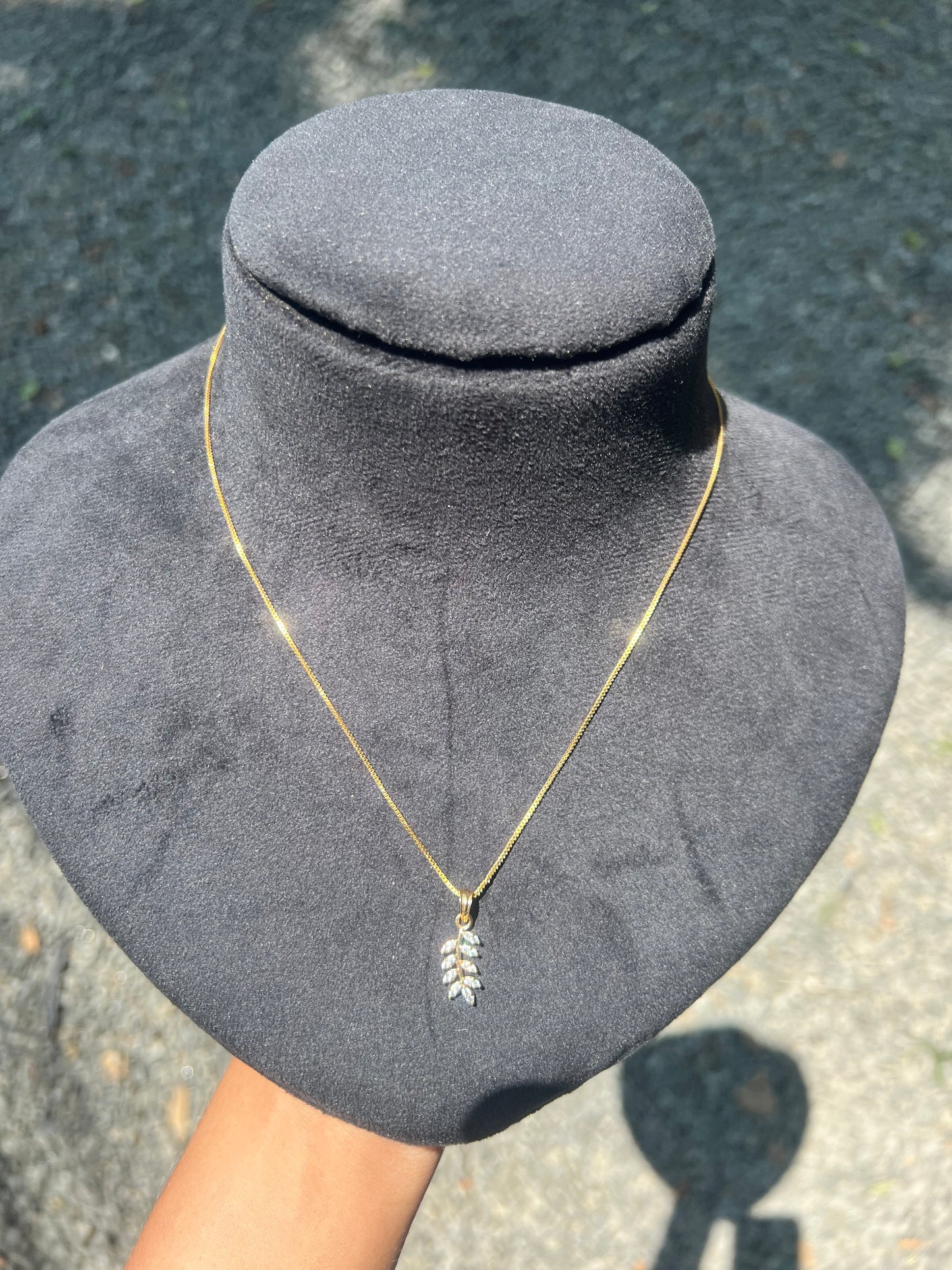 Premium gold plated daily wear leaf pendant with chain product code G35