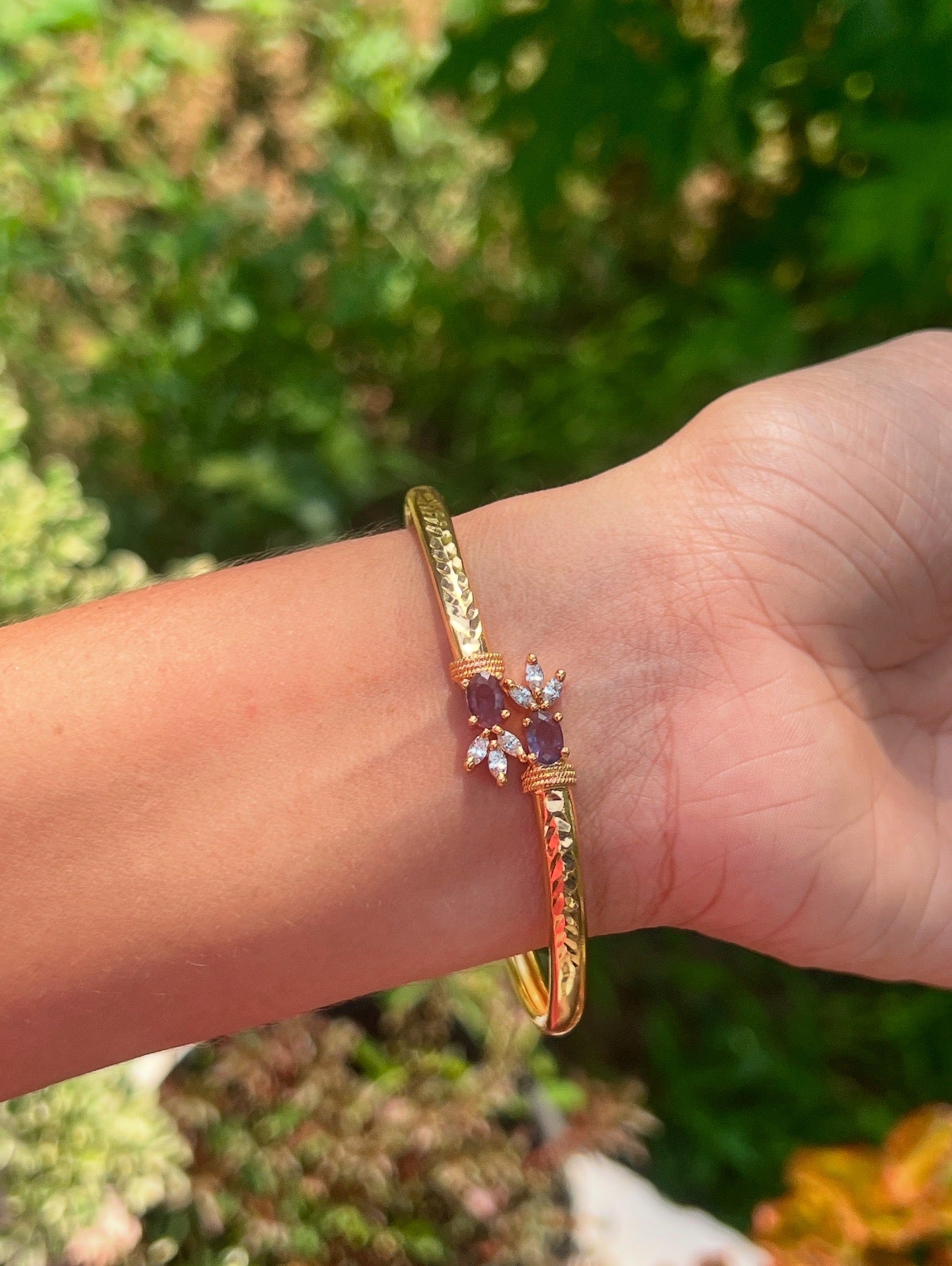 New gold plated twisted openable bracelet 2.6 product code B70