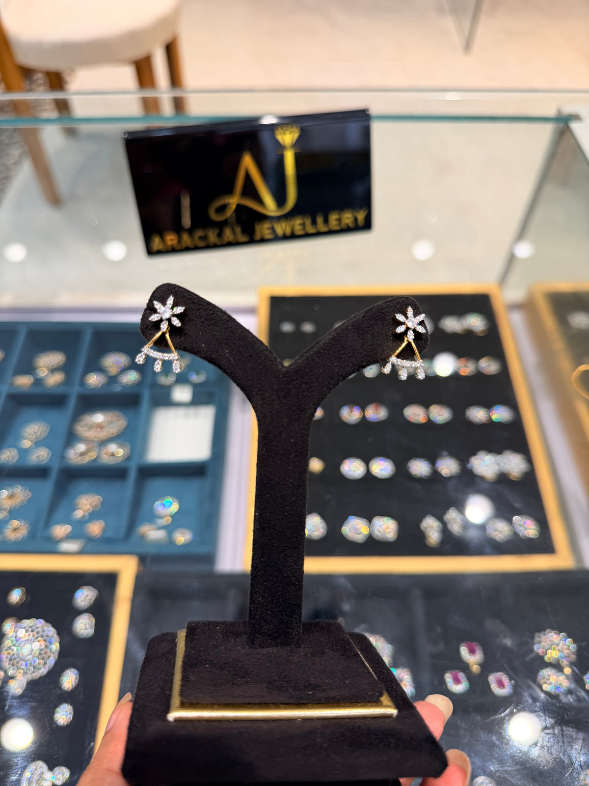 Premium diamond finish earrings product code E248
