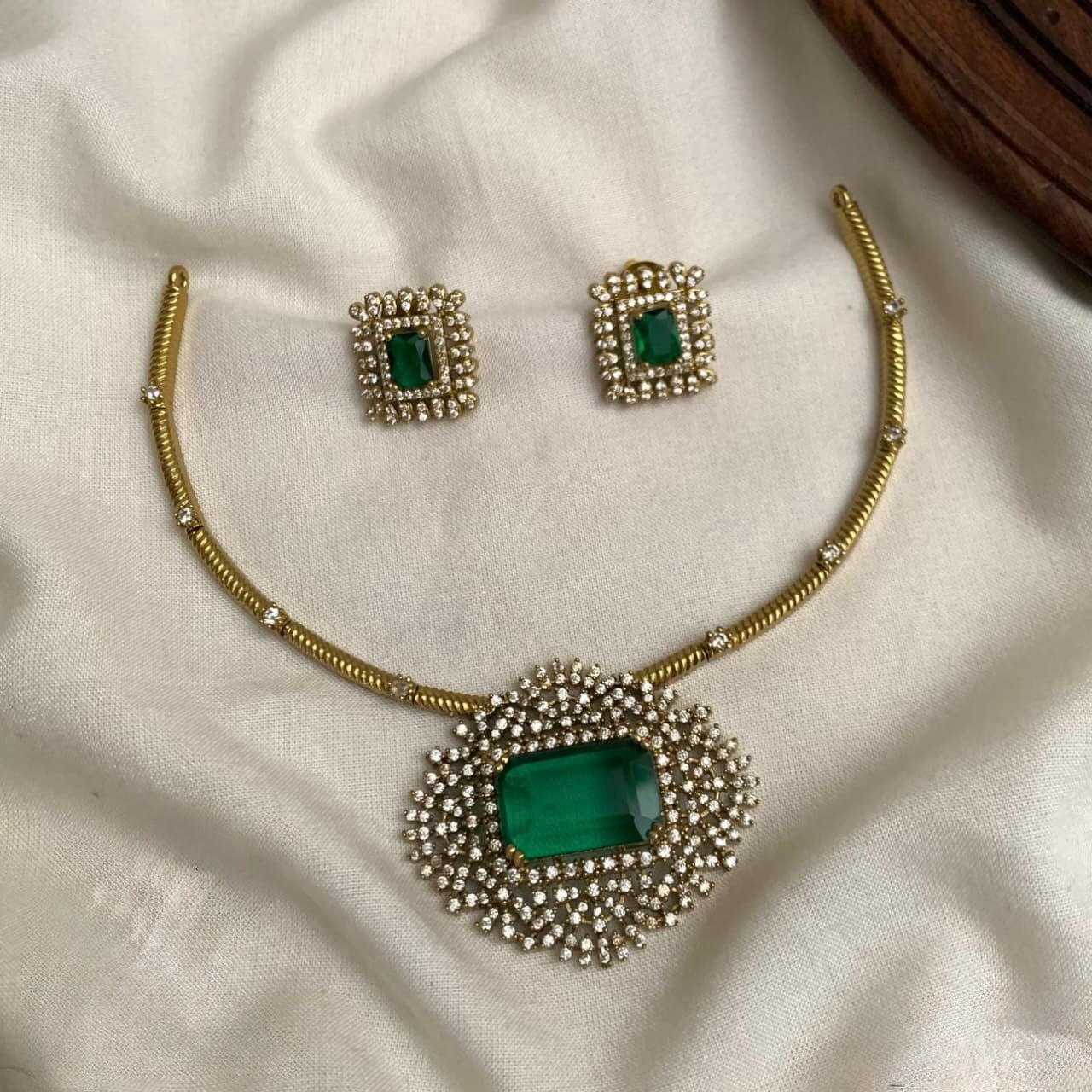 Premium quality ad hasli necklace set product code T127