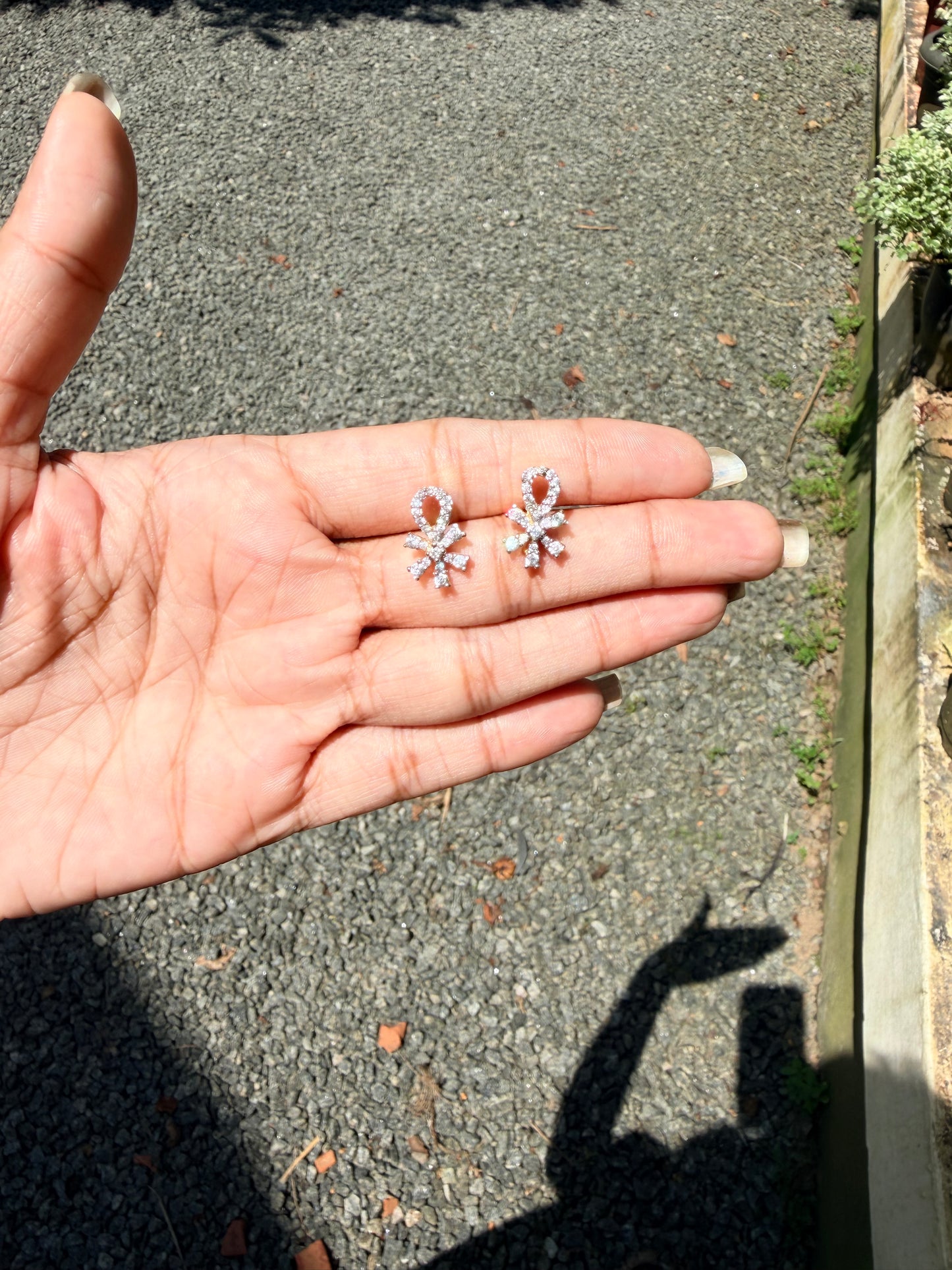 Premium diamond finish stud product code E229