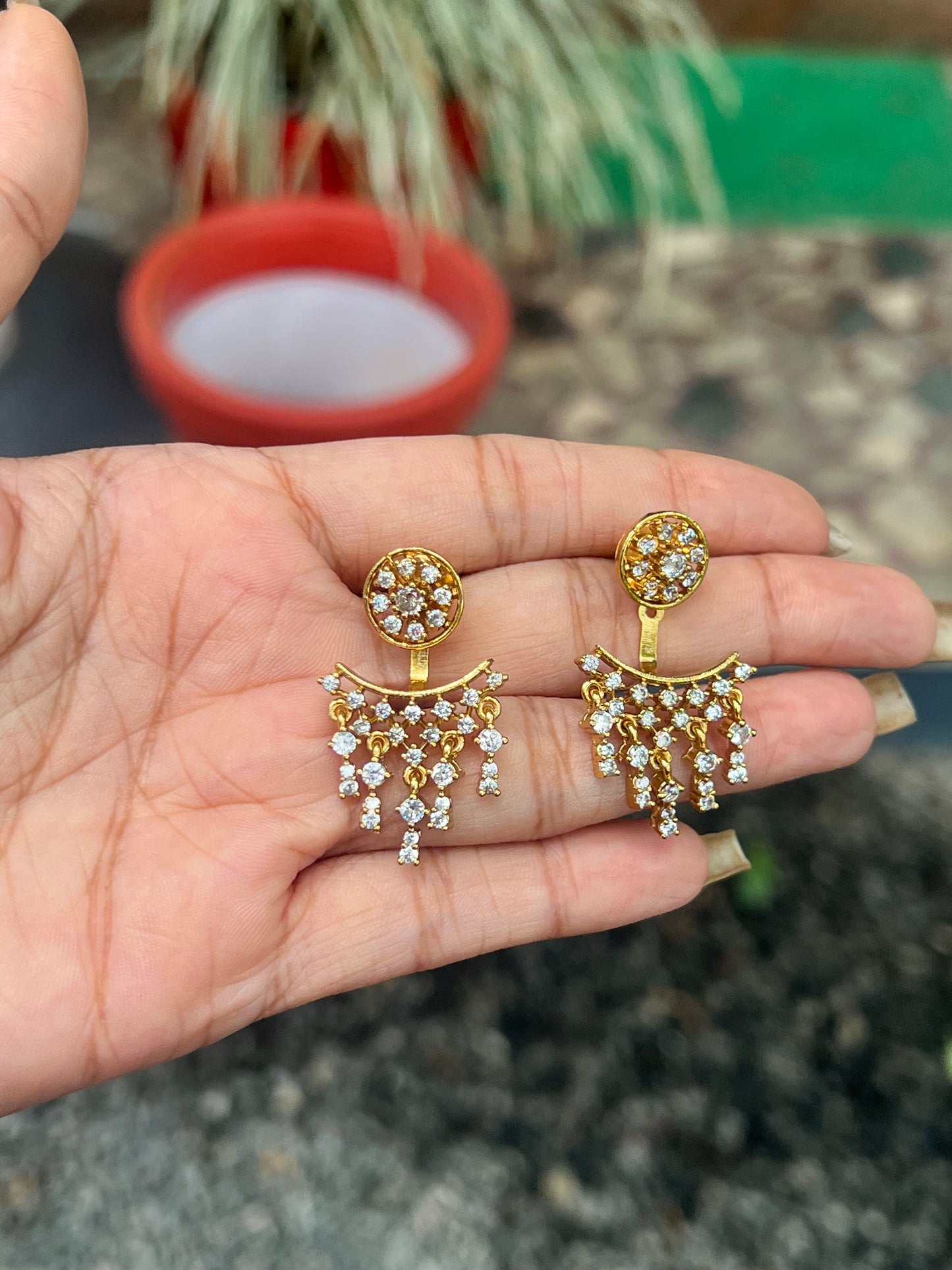 Premium antique gold ad earings product code E100