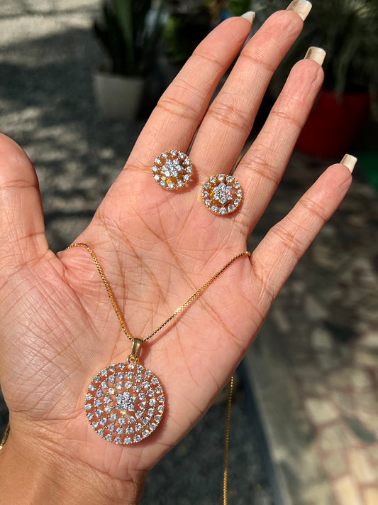 Premium diamond finish twotone finish pendant chain set product code D91