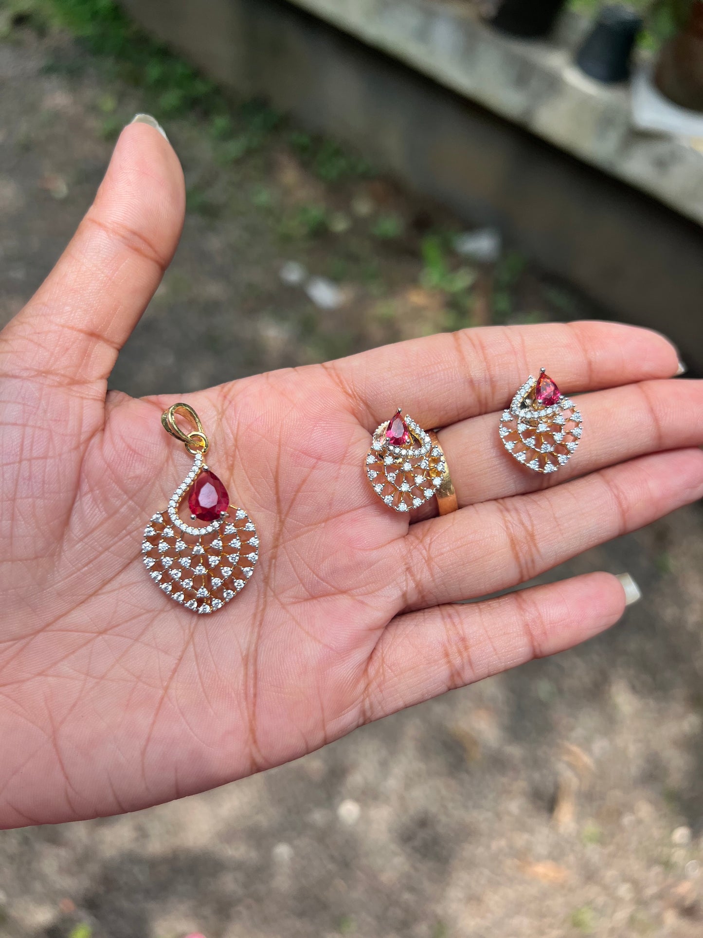 Premium diamond finish pendant set product code 190