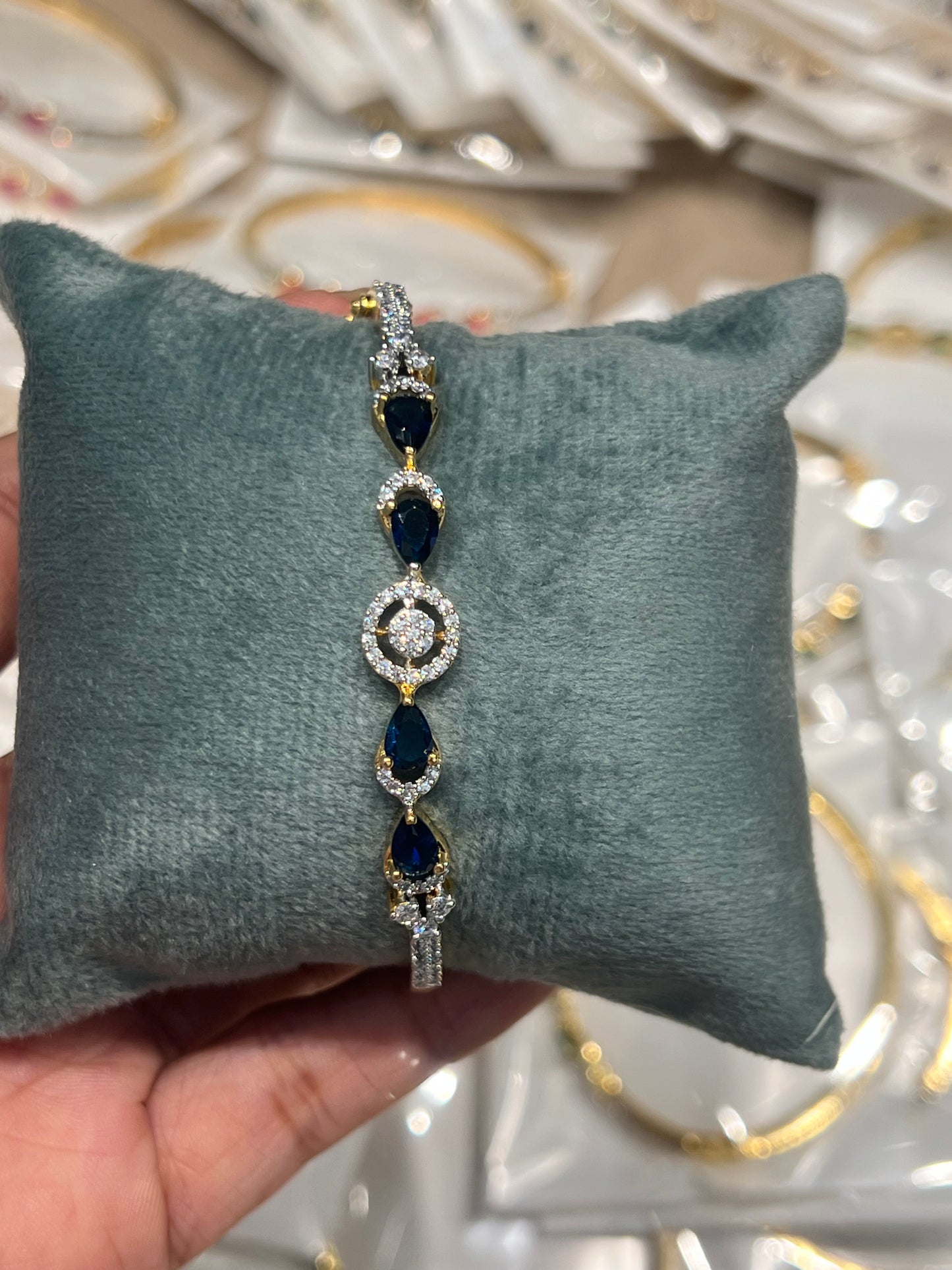 Premium party wear diamond finish openable bracelet product code D205