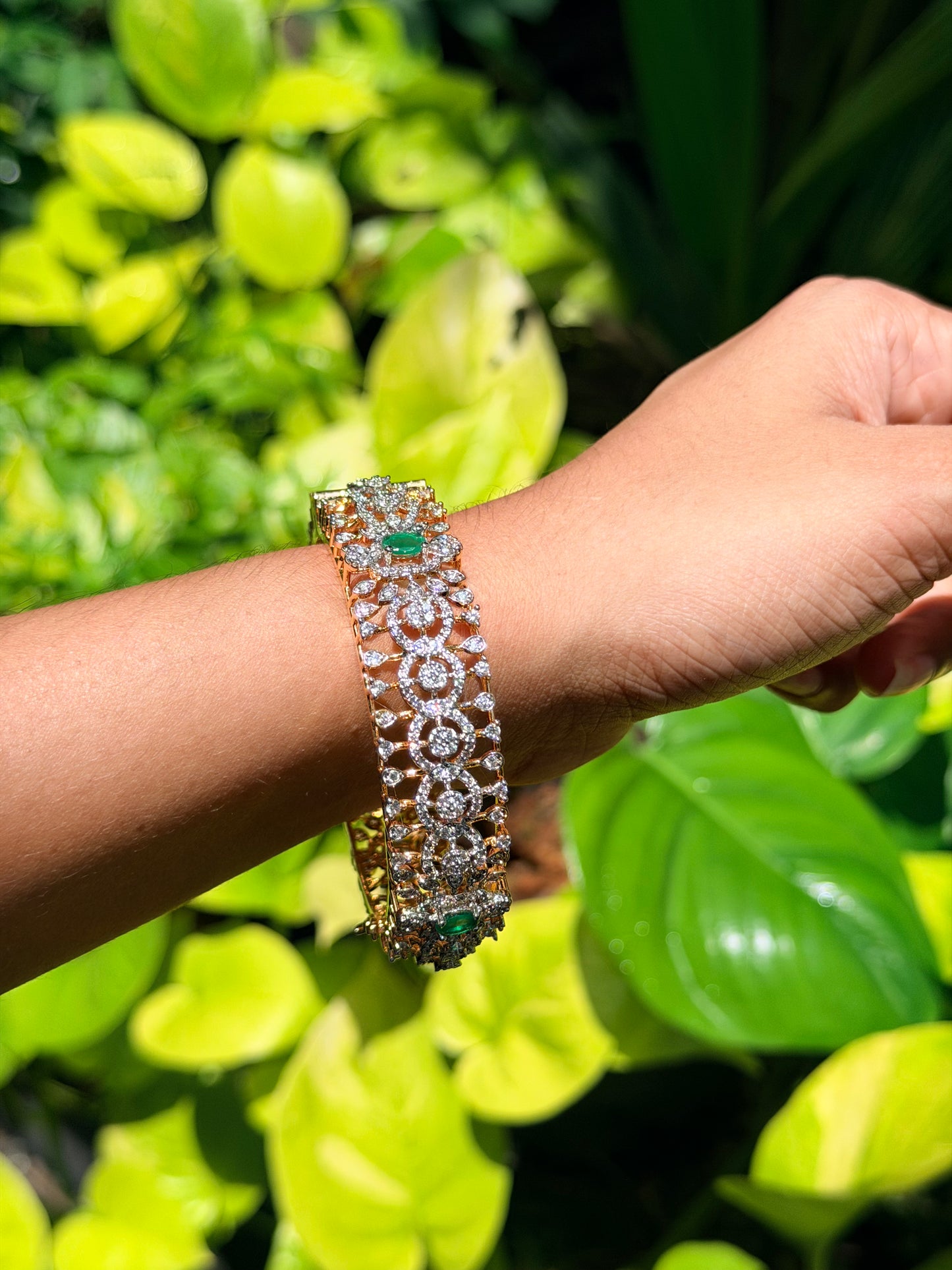 Premium diamond finish openable bangle (single )product code B198