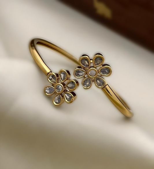 Premium Elegant Flower bangle