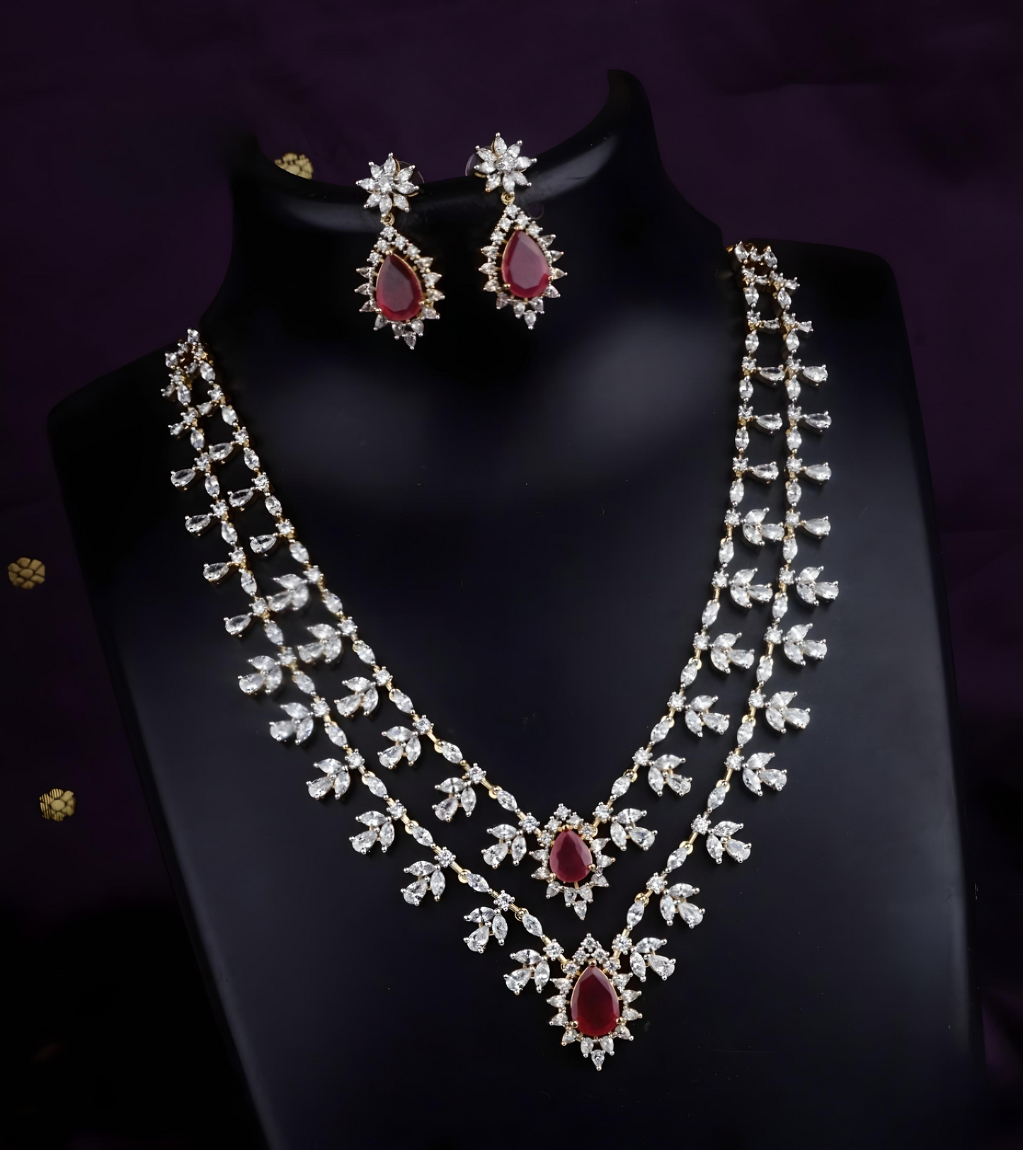 Elegant 2 layer Leaf Symphony Necklace Set. Product code 507