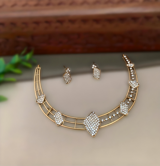 Elegant Diamond Cut Necklace Set