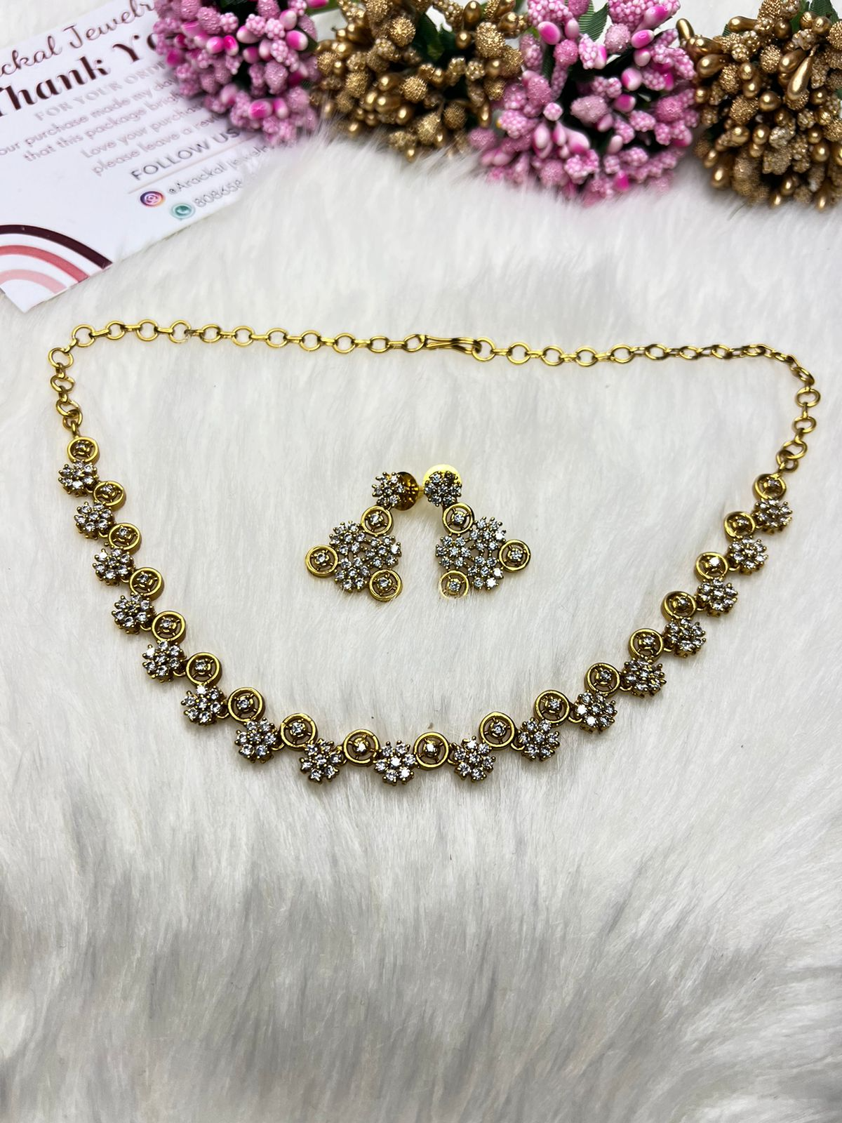 Premium Golden Elegant Diamond Finish Necklace Set