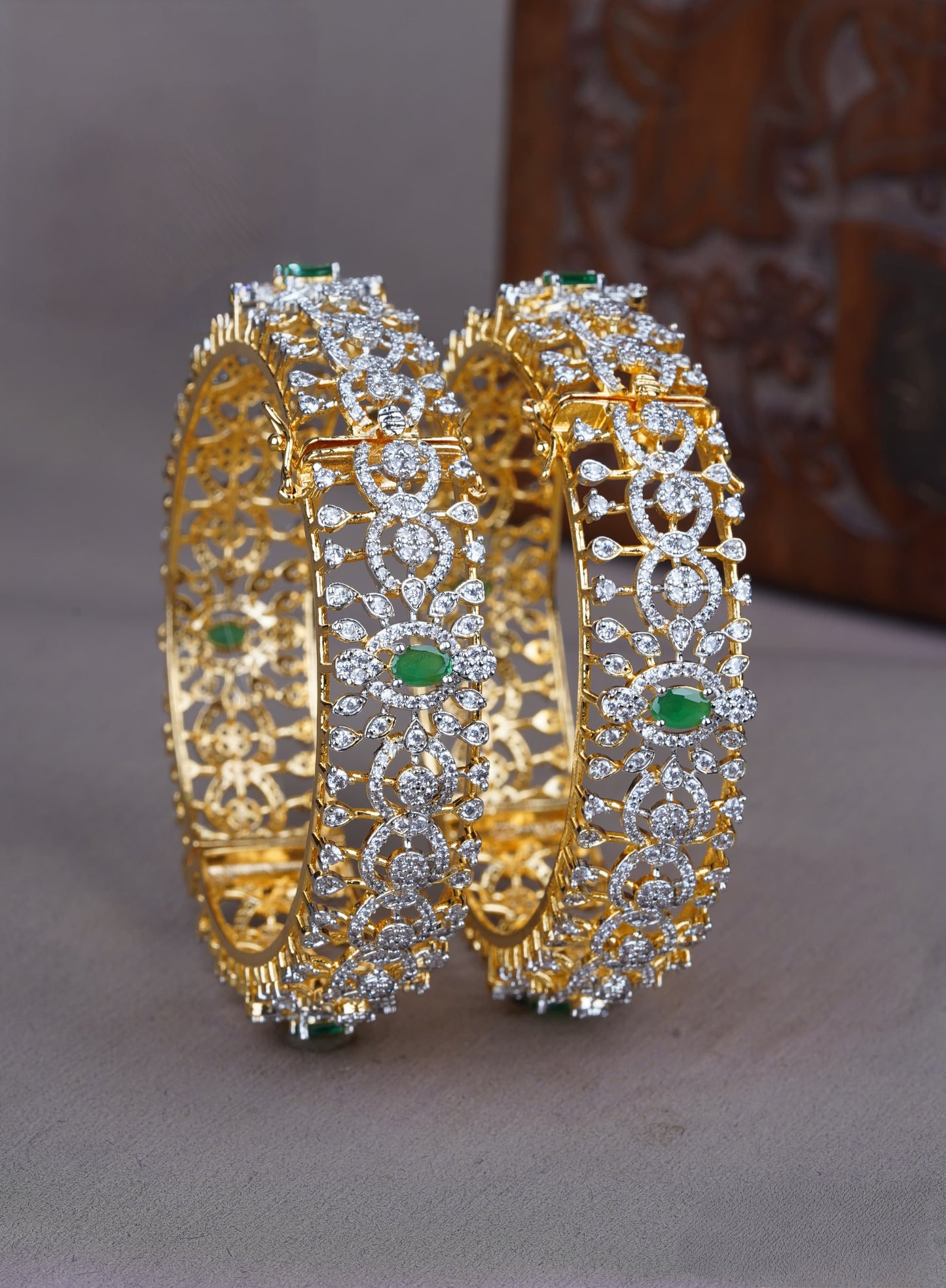 Premium diamond finish openable bangle single product code B198