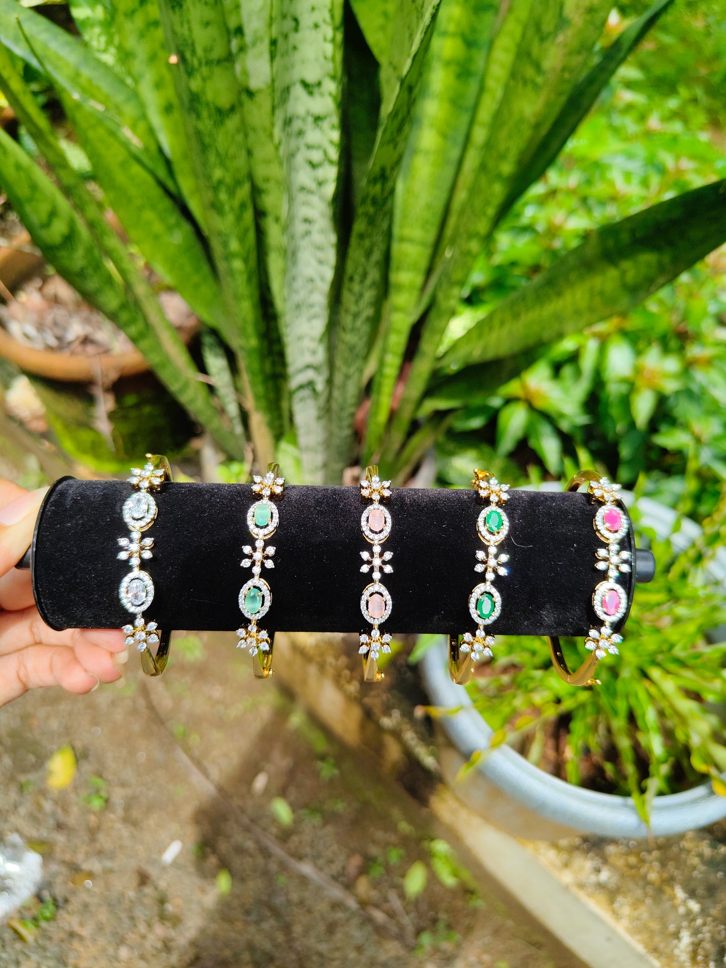 Premium diamond finish openable bracelet product code B40