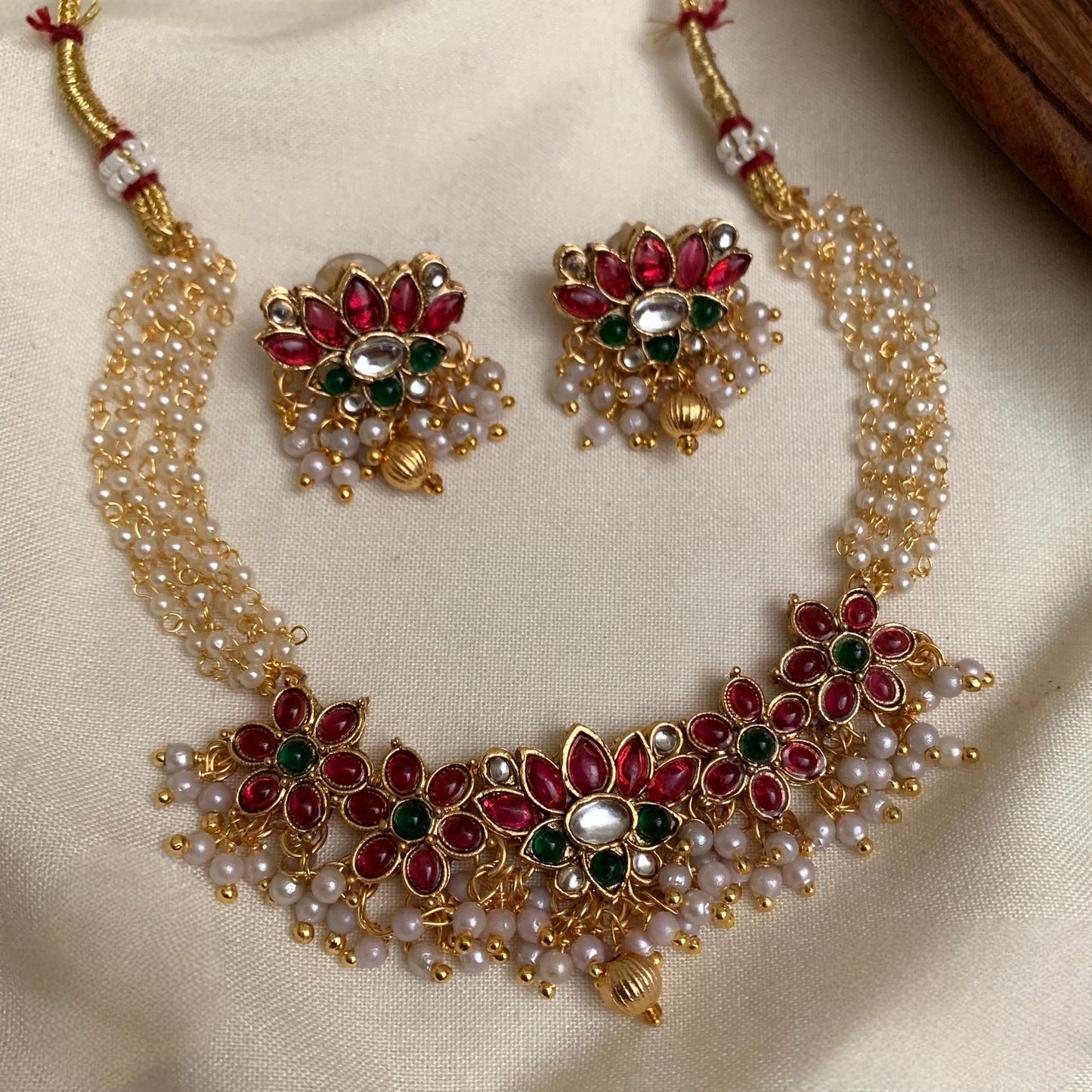 Premium lotus with pearl fusion layer Necklace code d146