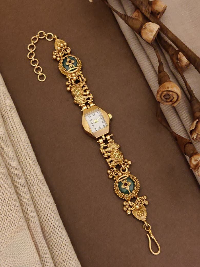 Vintage heritage antique gold floral bracelet watch product code W26