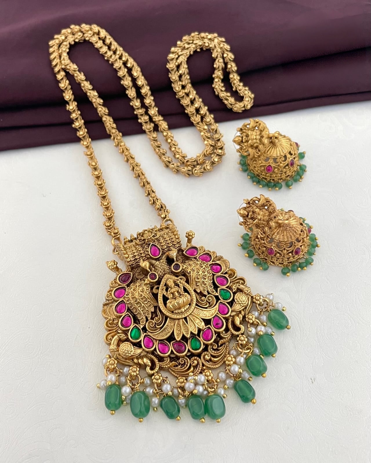 Premium quality antique temple design royal Beauty in every pendant chain with jhumka product code T66