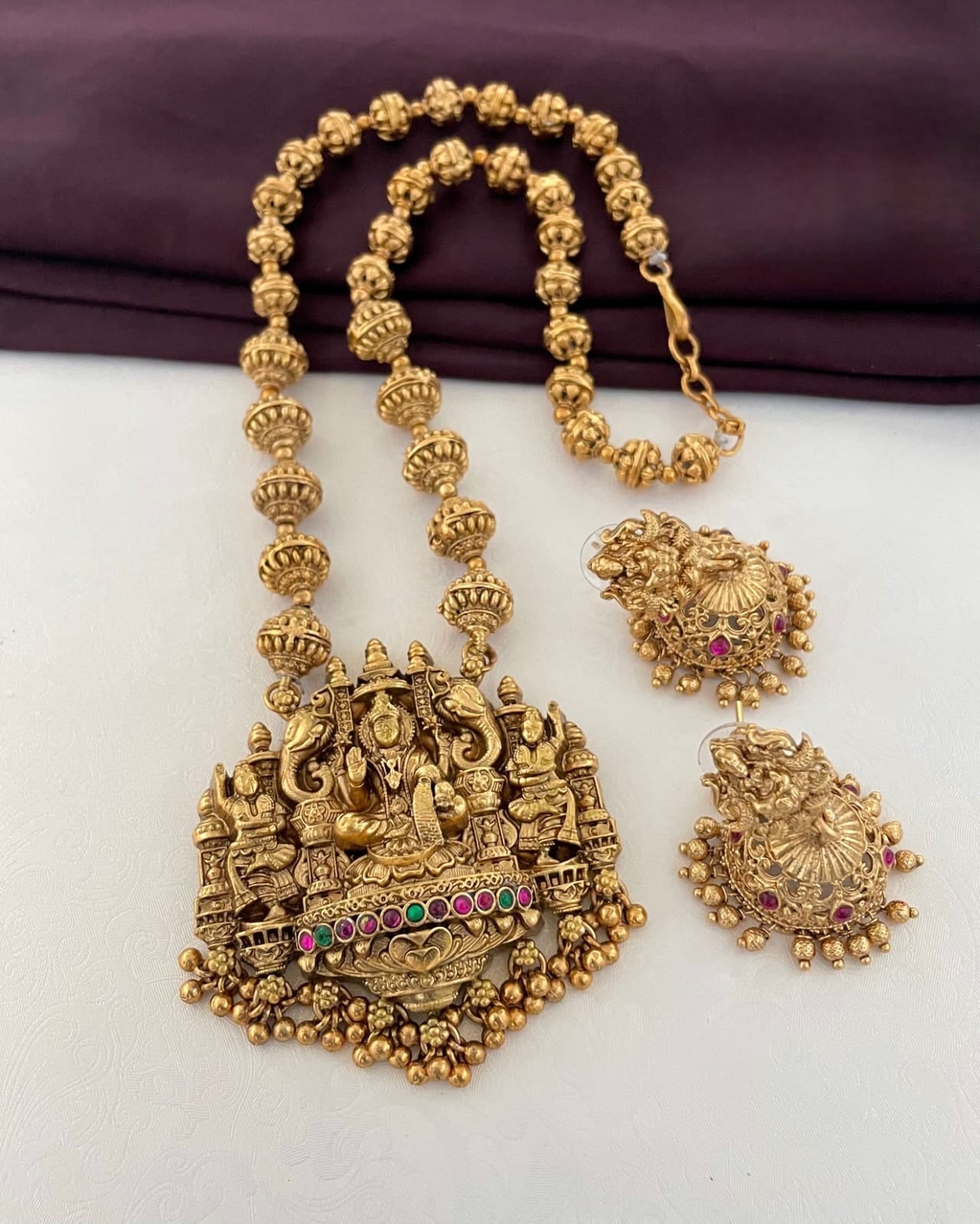Premium quality antique temple design royal Beauty in every pendant chain with jhumka product code T66