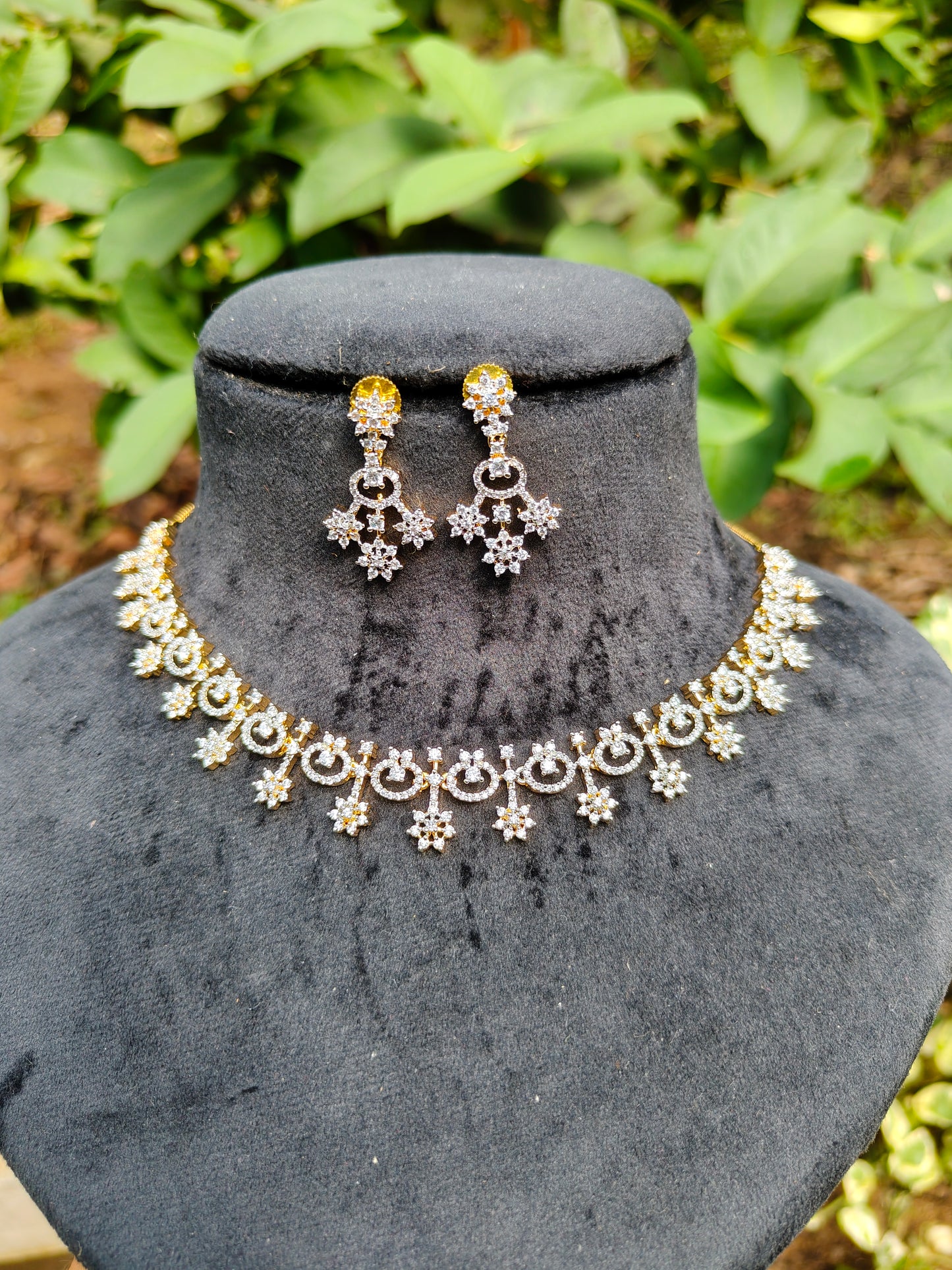 Premium daimond finish bridal necklace product code D08