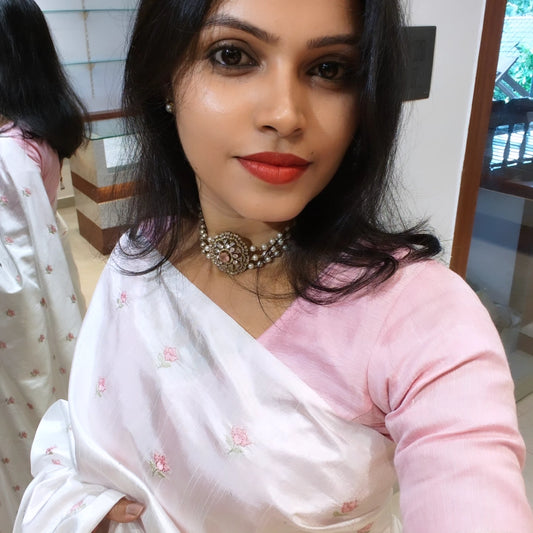 Premium Victorian 3layer pearl choker product code N215