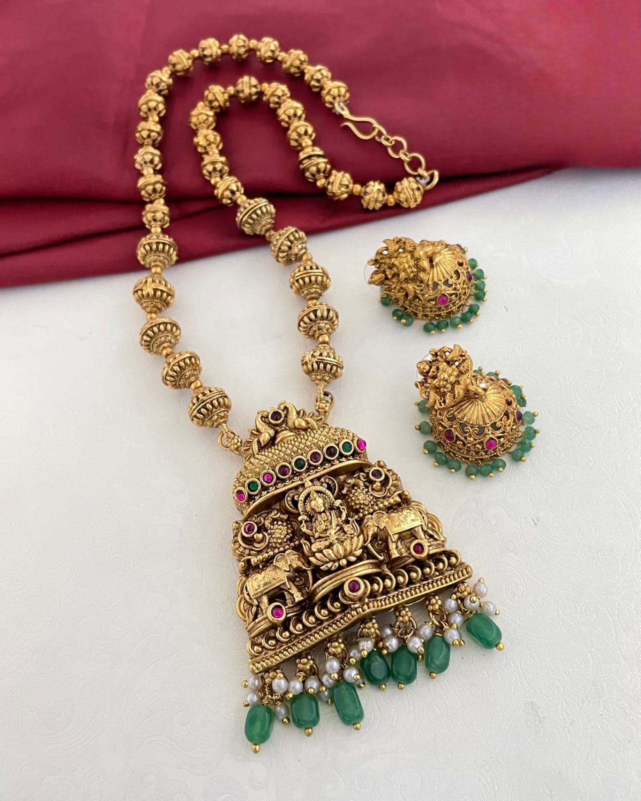 Premium quality antique temple design royal Beauty in every pendant chain with jhumka product code T66