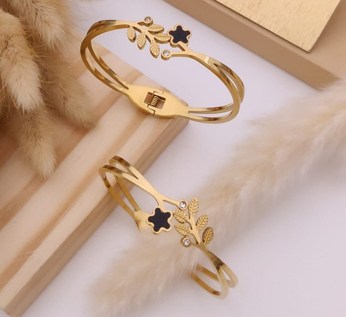 Premium anti tarnish openable bracelet product code B86 suitable for (2.4 and 2.6,2.8)