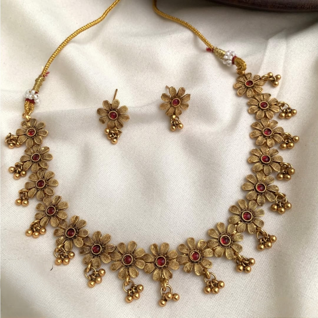 Premium floral matte finish flower pattern necklace set product code T91