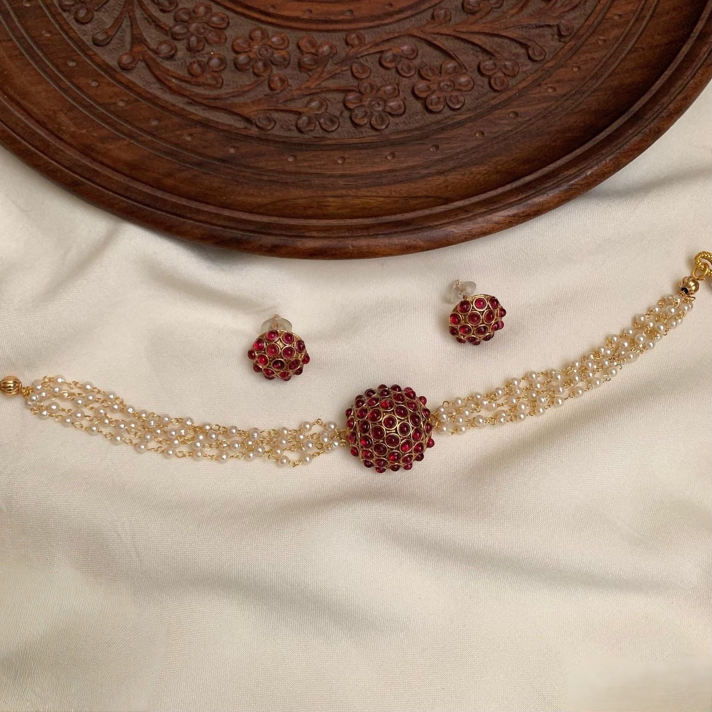 Trending new 3layer pearl ruby stone choker set product code 381