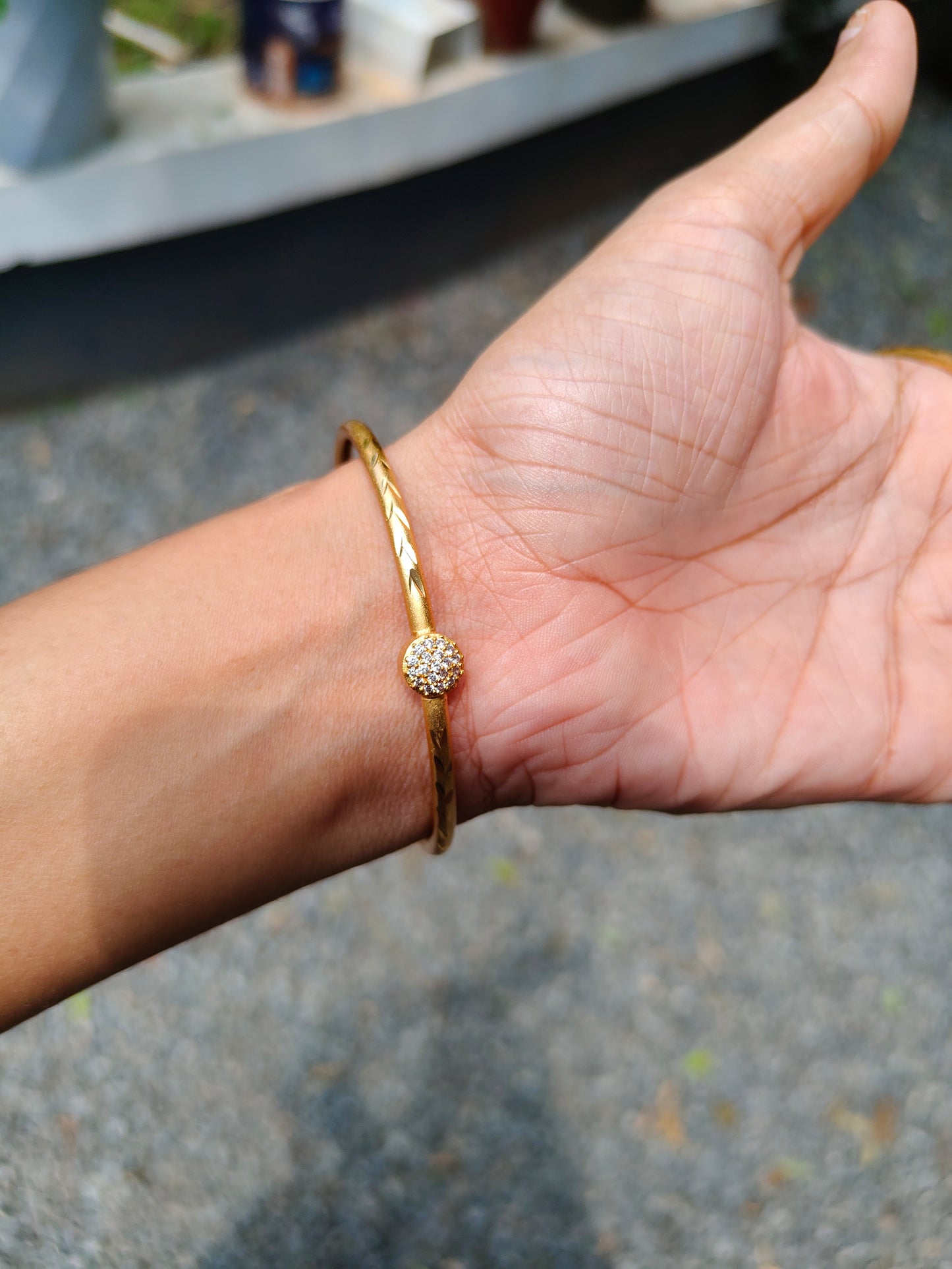 Premium gold plated ad designer bangle product code B127