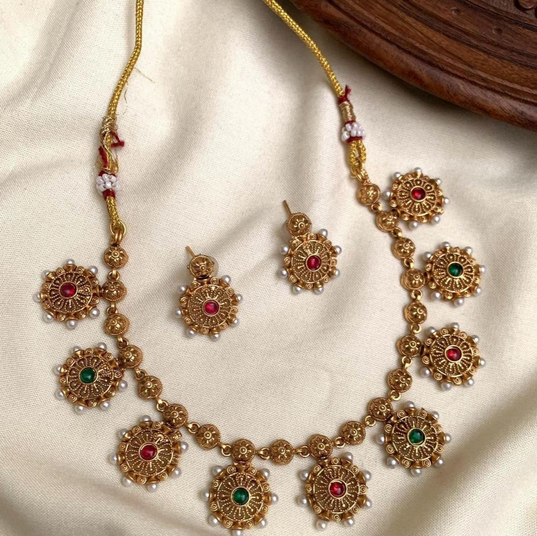 Premium trending matt finish flower necklace product code N356