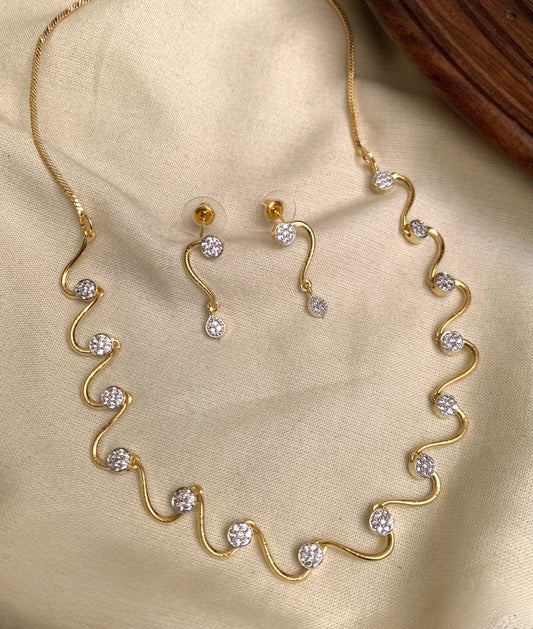 Premium daimond finish ad necklace product code N353