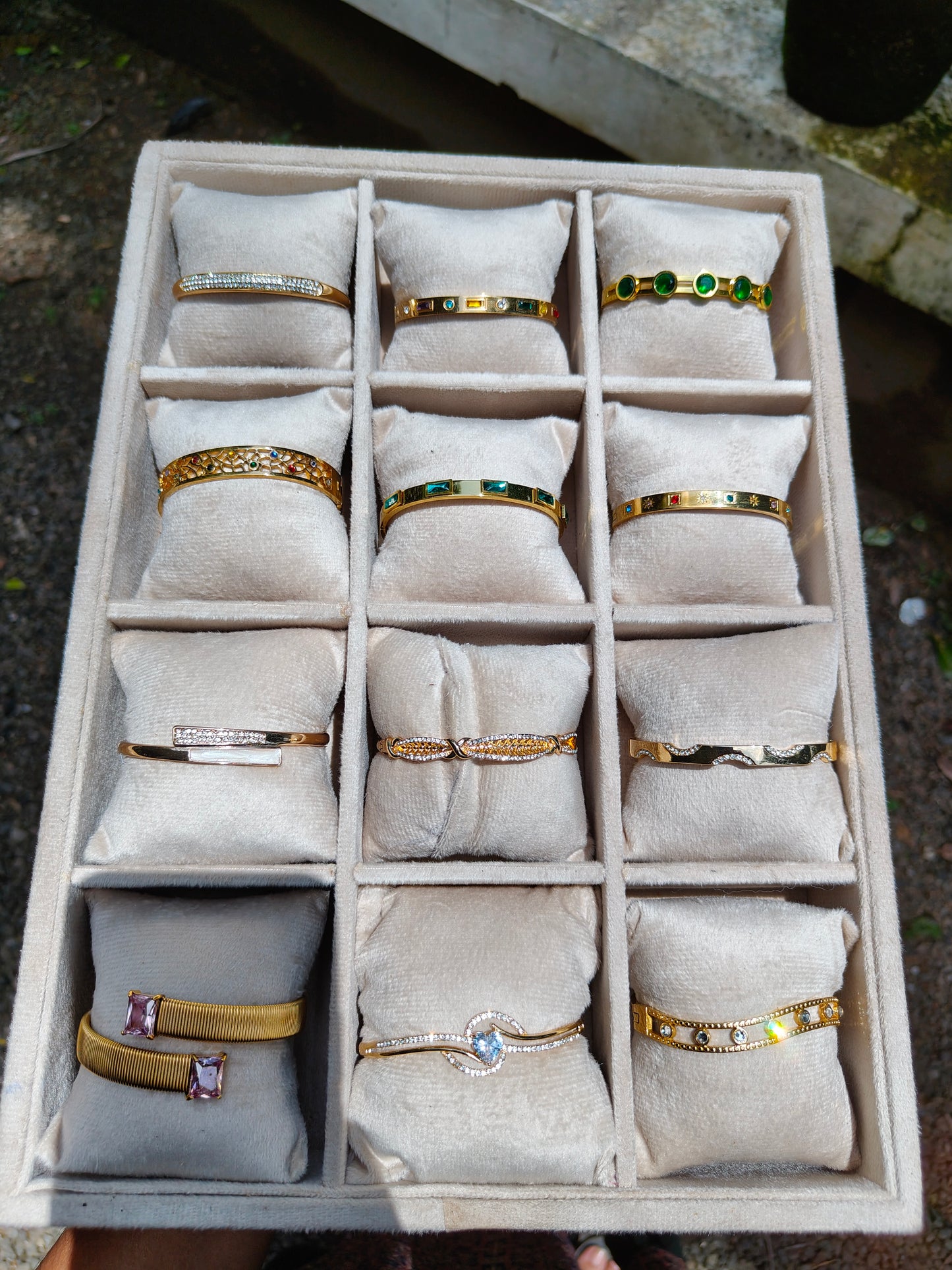 Premium imported anti tarnish openable bracelet product code 08