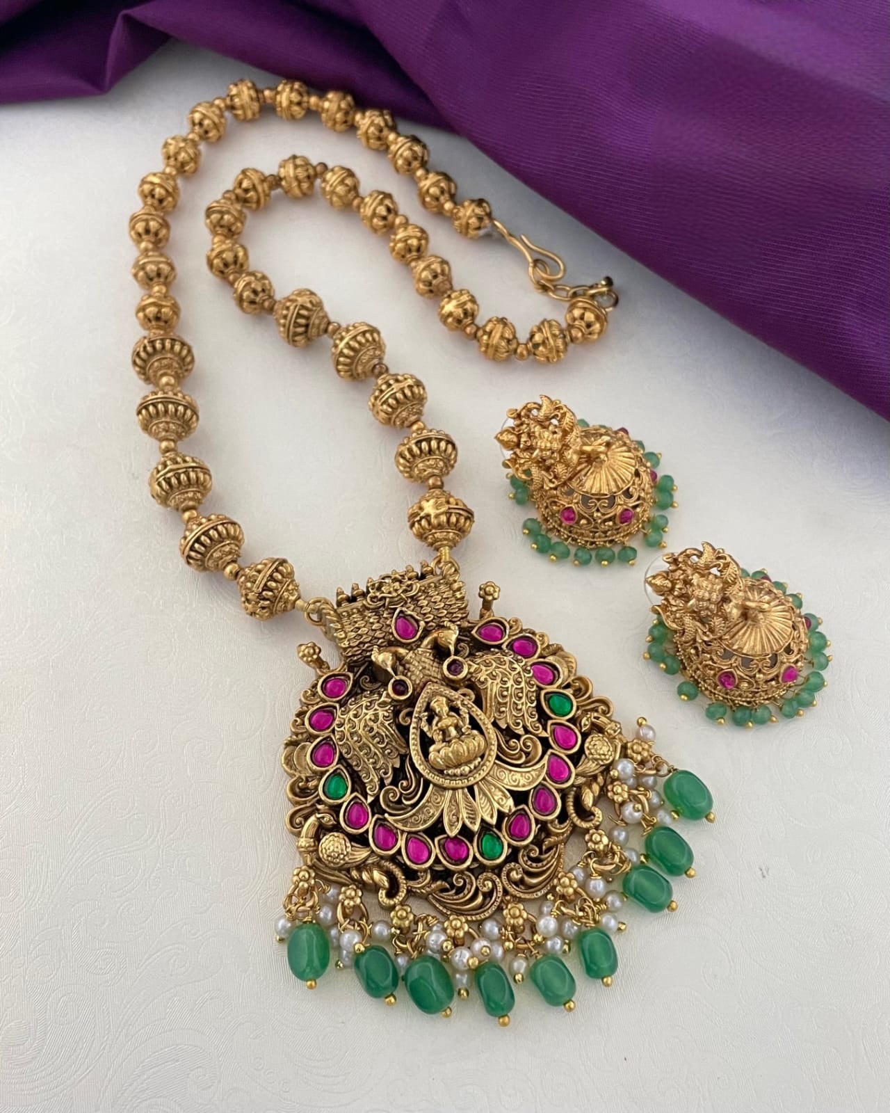 Premium quality antique temple design royal Beauty in every pendant chain with jhumka product code T66