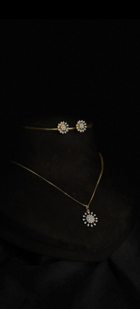 Premium party wear diamond replica pendant set with chain product code D376