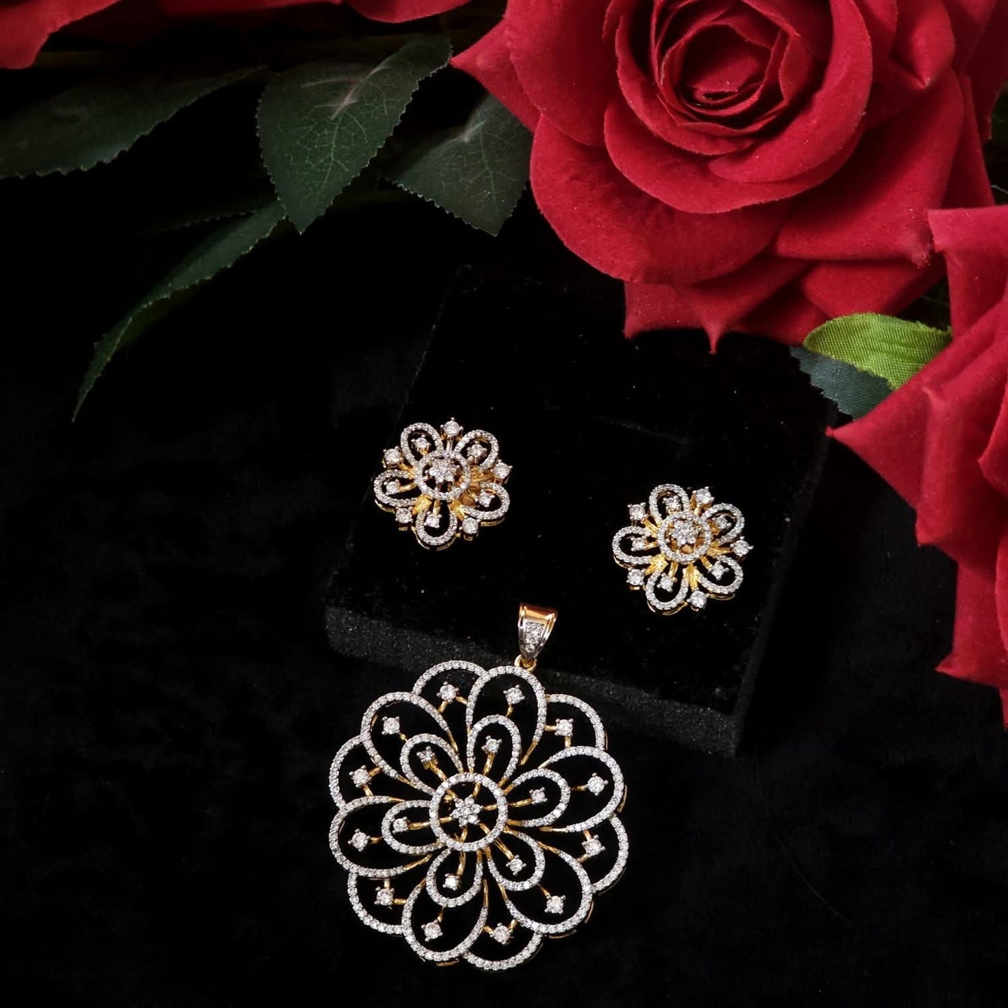 Premium diamond finish party wear pendant set product code D295