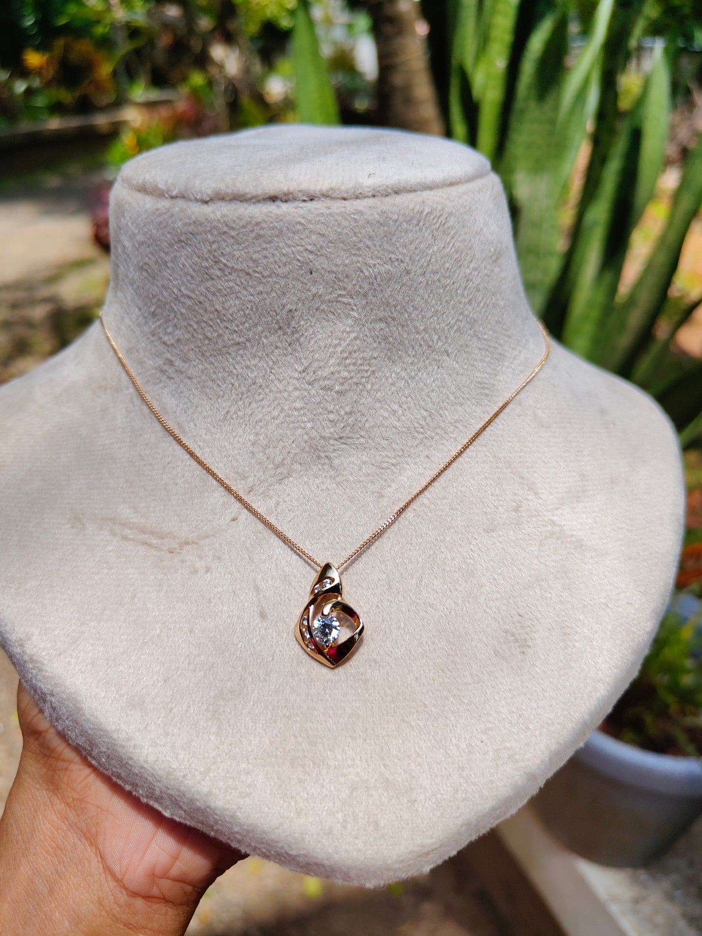 Premium 18k gold plated cz pendant necklace product N23