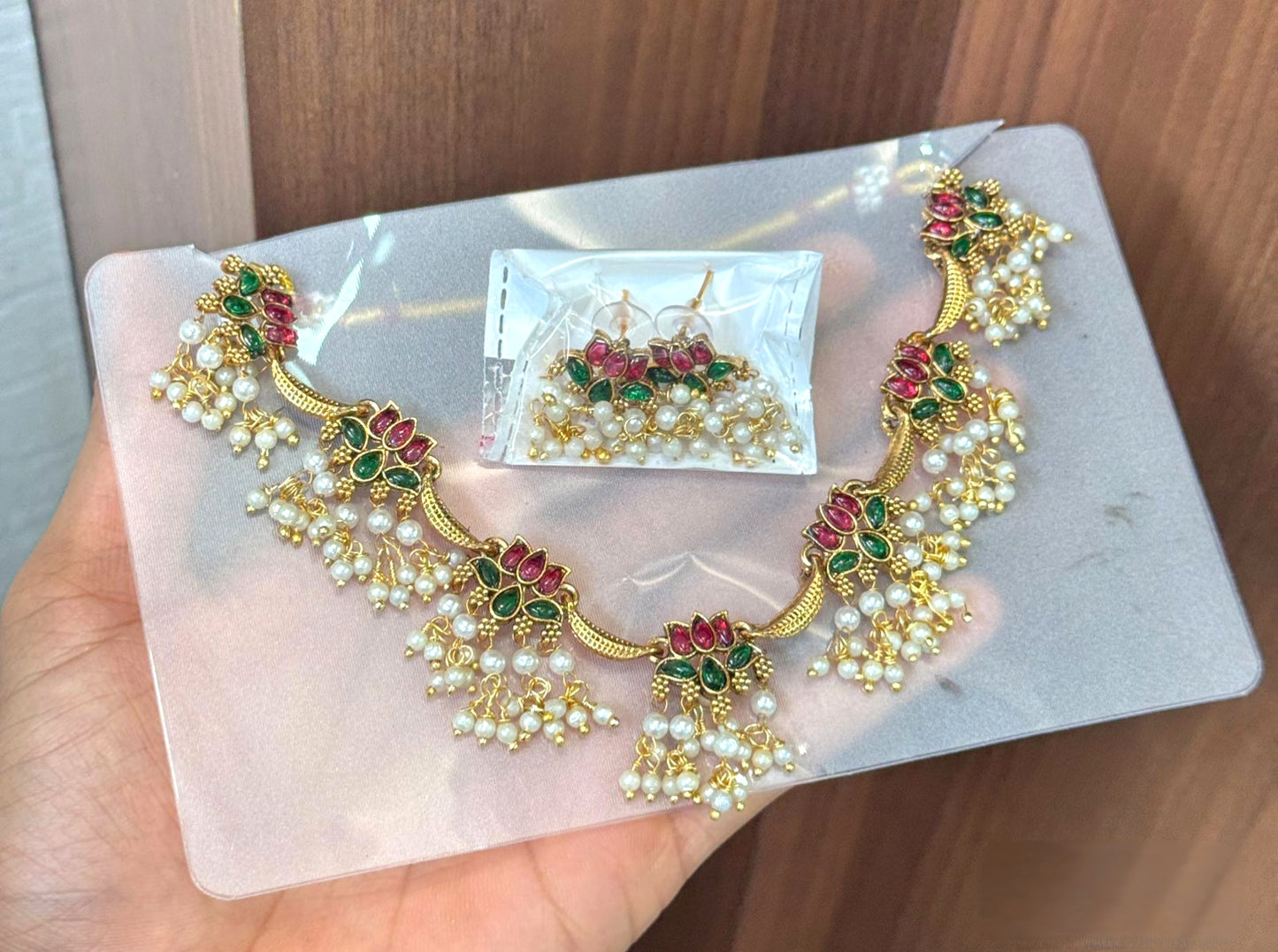 Trending lotus pearl hanging necklace product code 1044